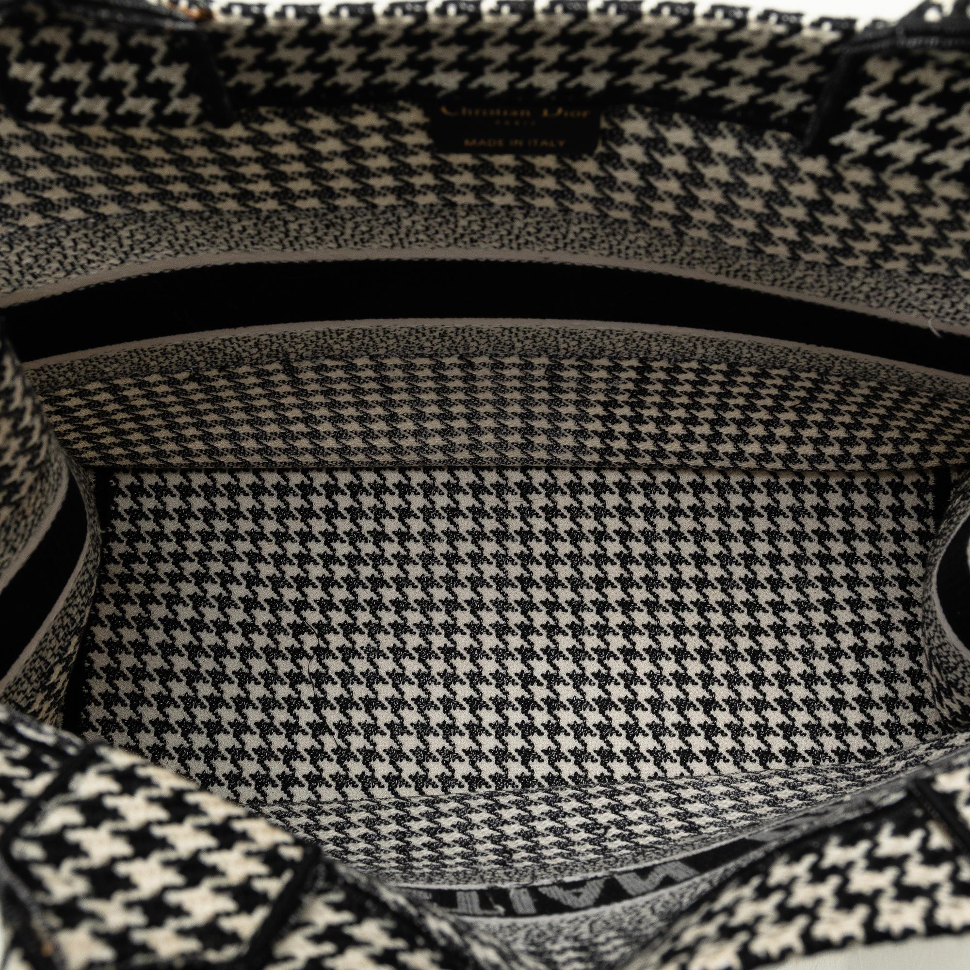 Dior Medium Houndstooth Embroidered Book Tote (SHG-tlTS9H)