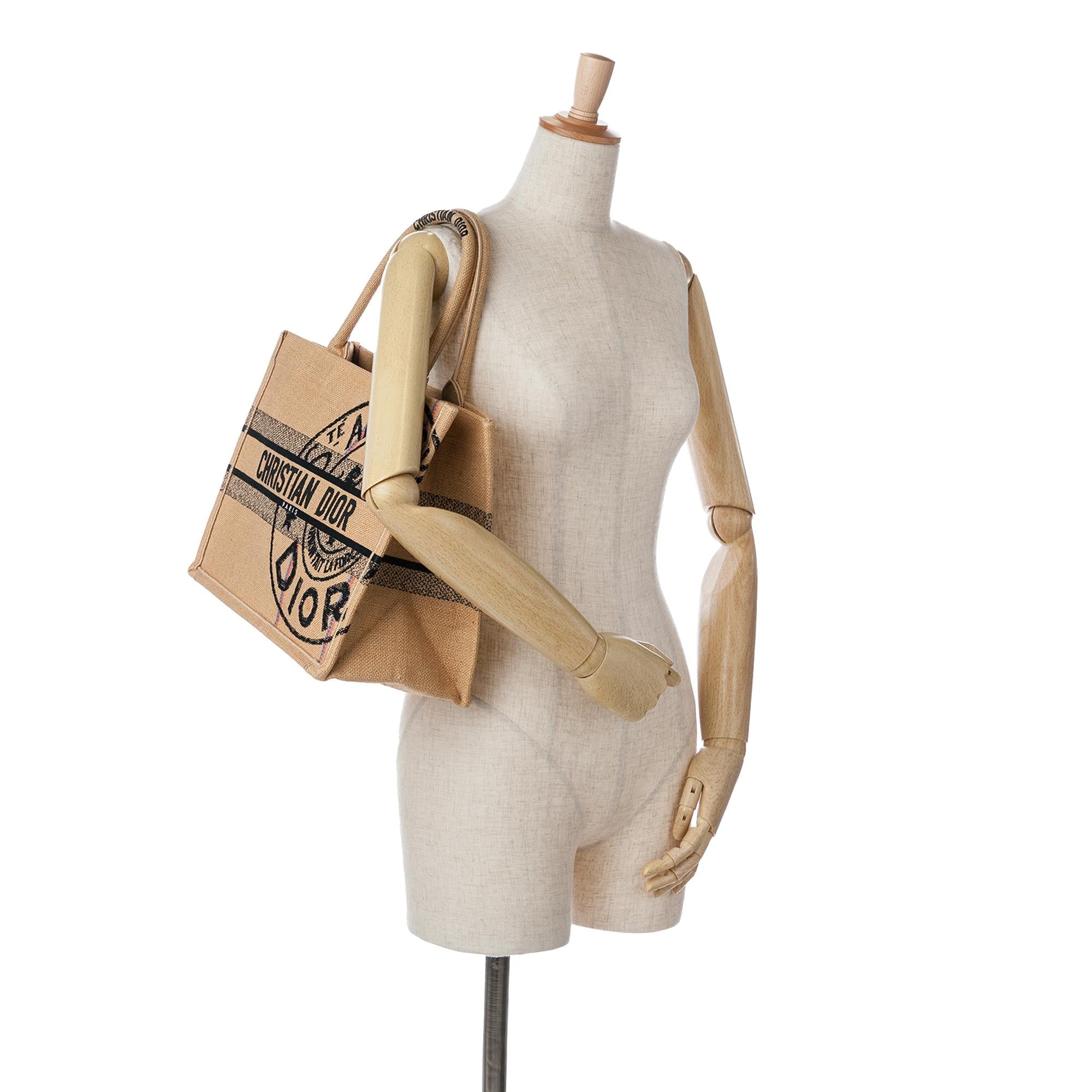 Dior Medium Jute Book Tote (SHG-zK2zwE)