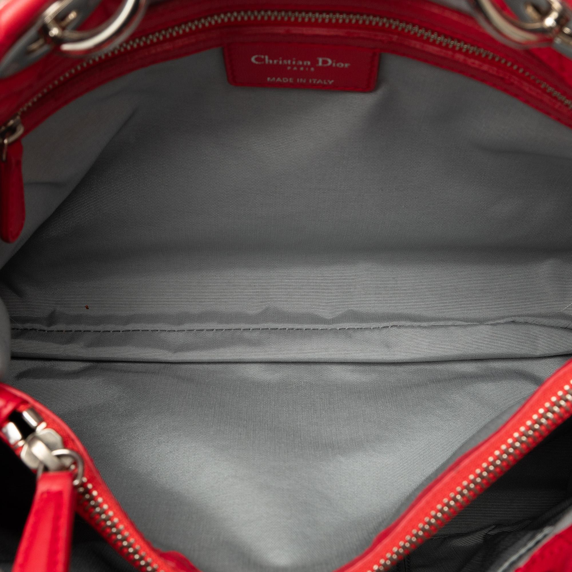 Dior Medium Lambskin Cannage Lady Dior Soft Shopping Tote (SHG-egShR2)