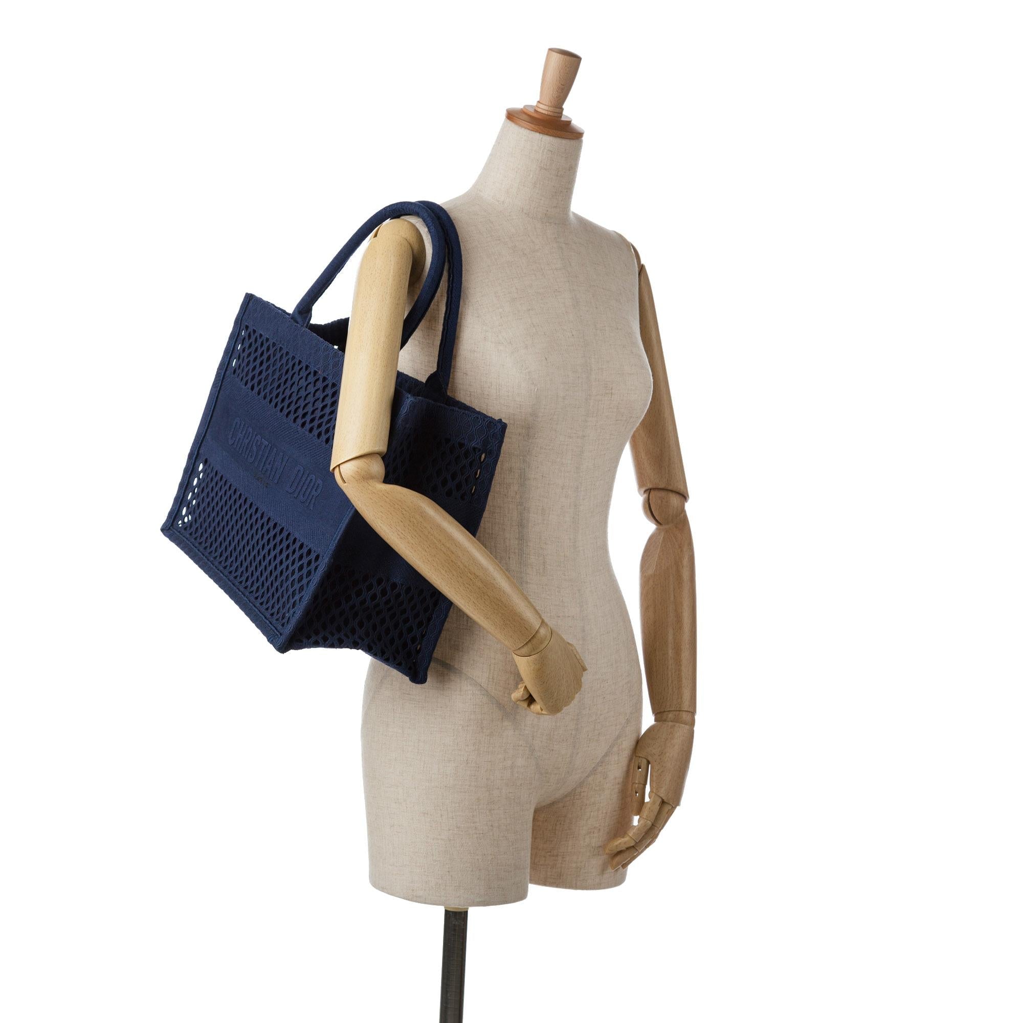 Dior Medium Mesh Book Tote (SHG-T5bF20)