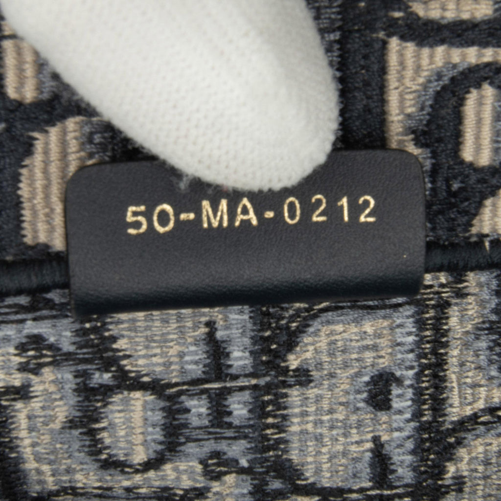 Dior Medium Oblique Book Tote (SHG-i156yy)