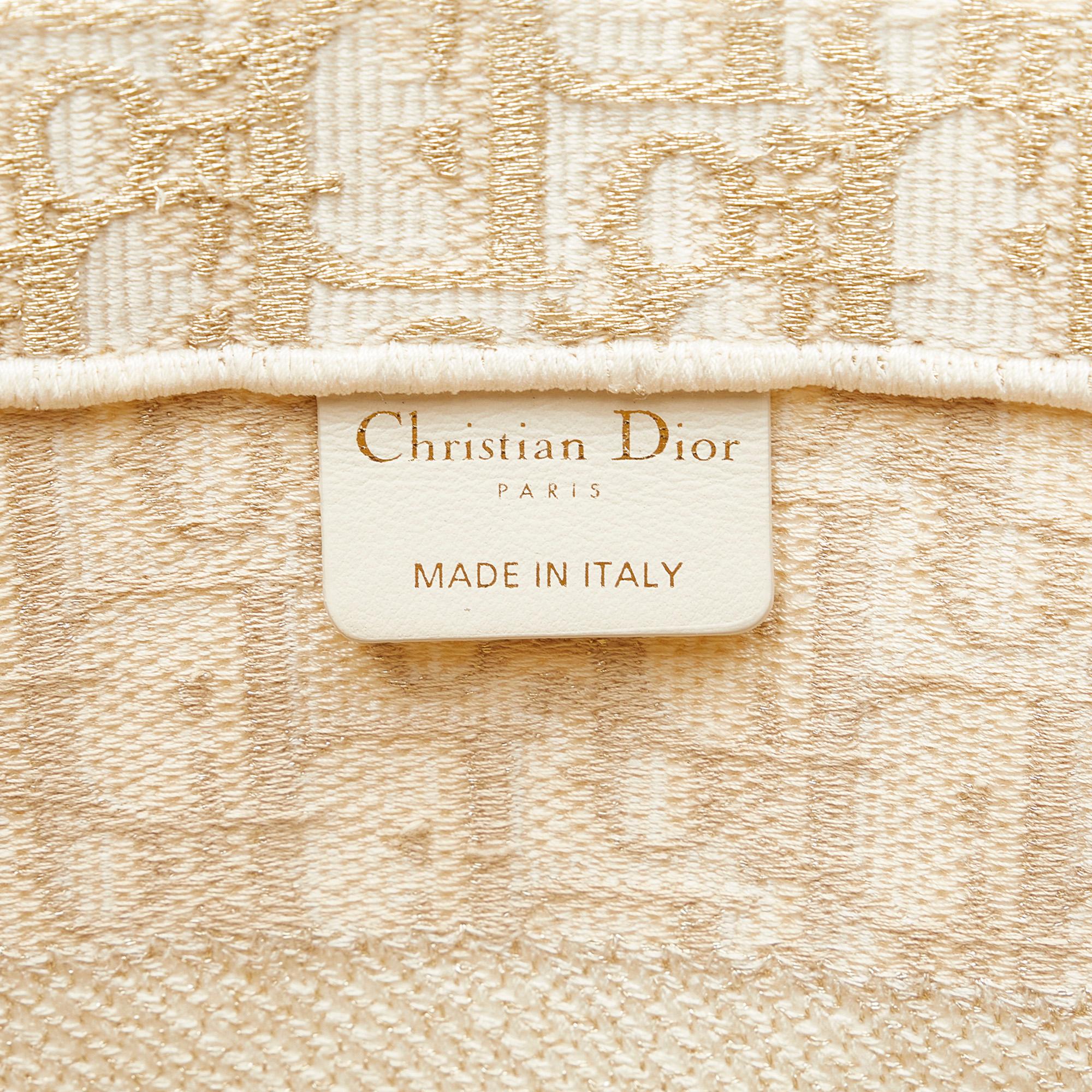 Dior Medium Oblique Book Tote (SHG-SBiH4J)
