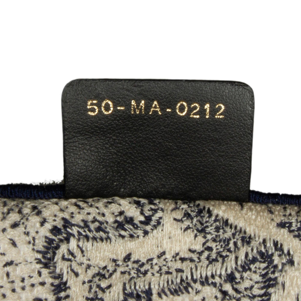 Dior Medium Toile de Jouy Book Tote (SHG-gY64Wb)