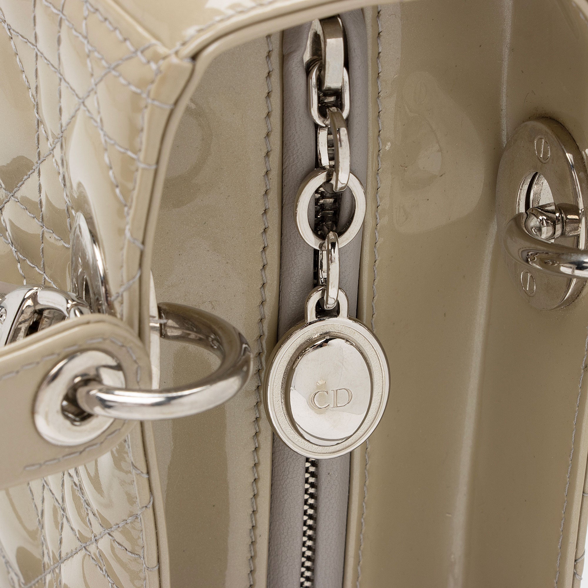 Dior 1:1 Rep Leather Lady Dior Medium Tote (SHF-dLpwLG)
