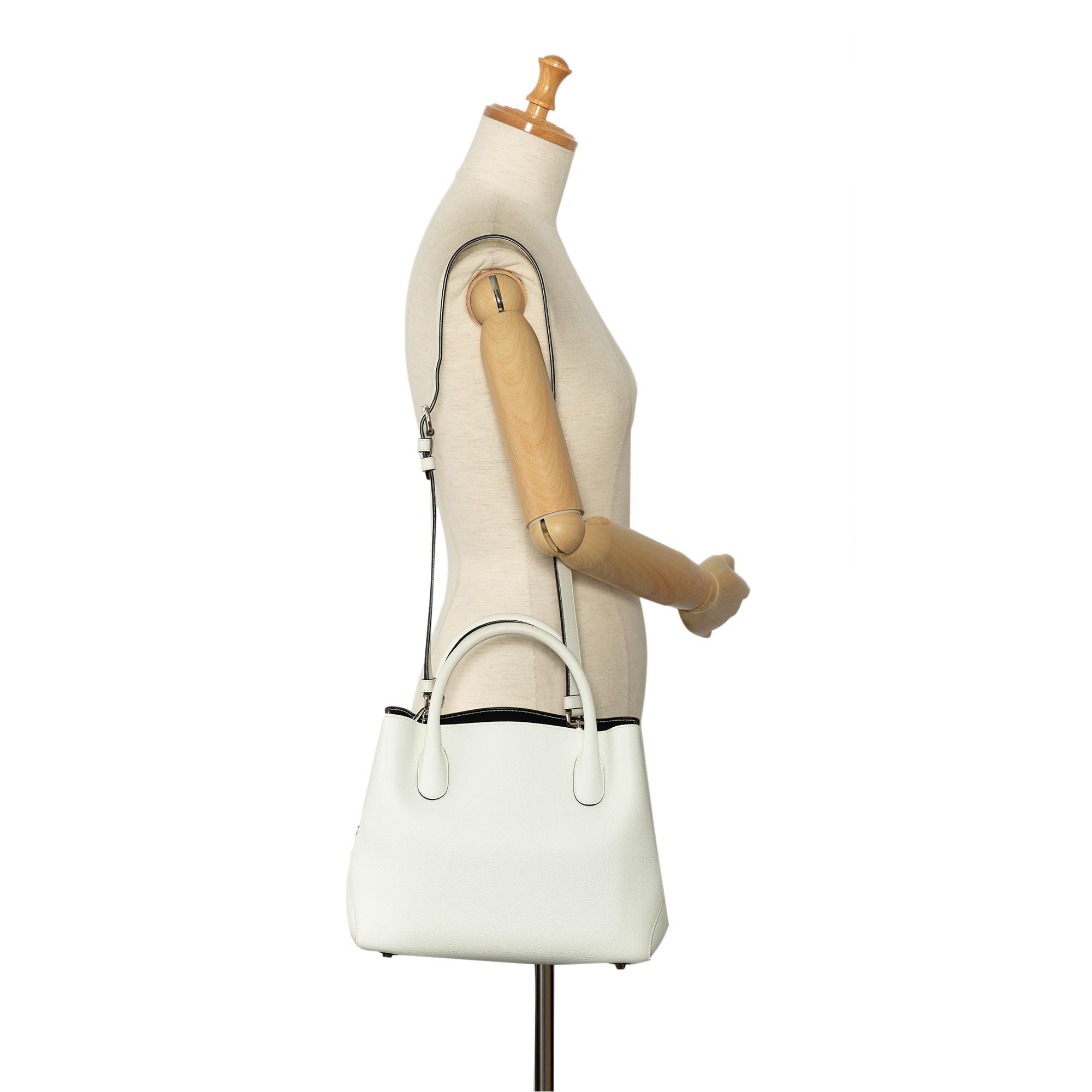 Dior Small Open Bar Tote (SHG-B0MsXd)
