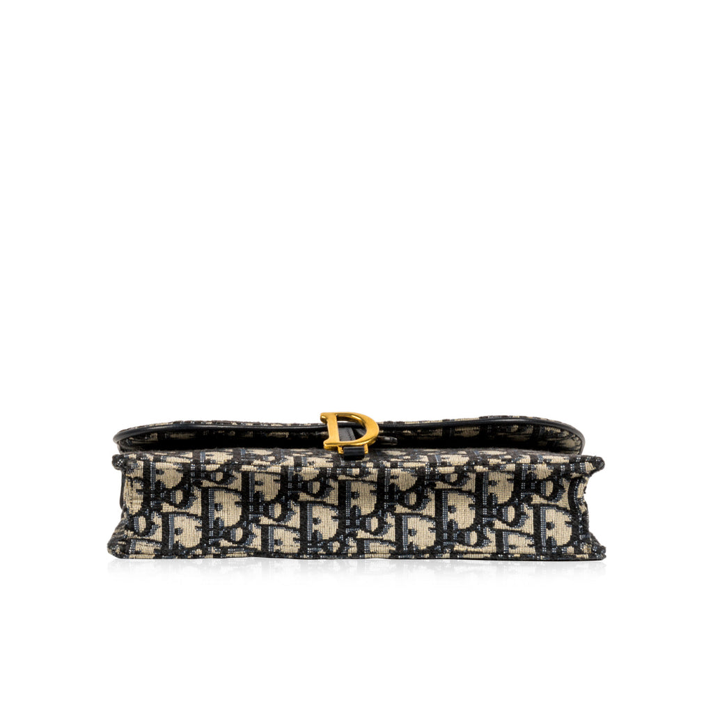 Oblique Saddle Clutch