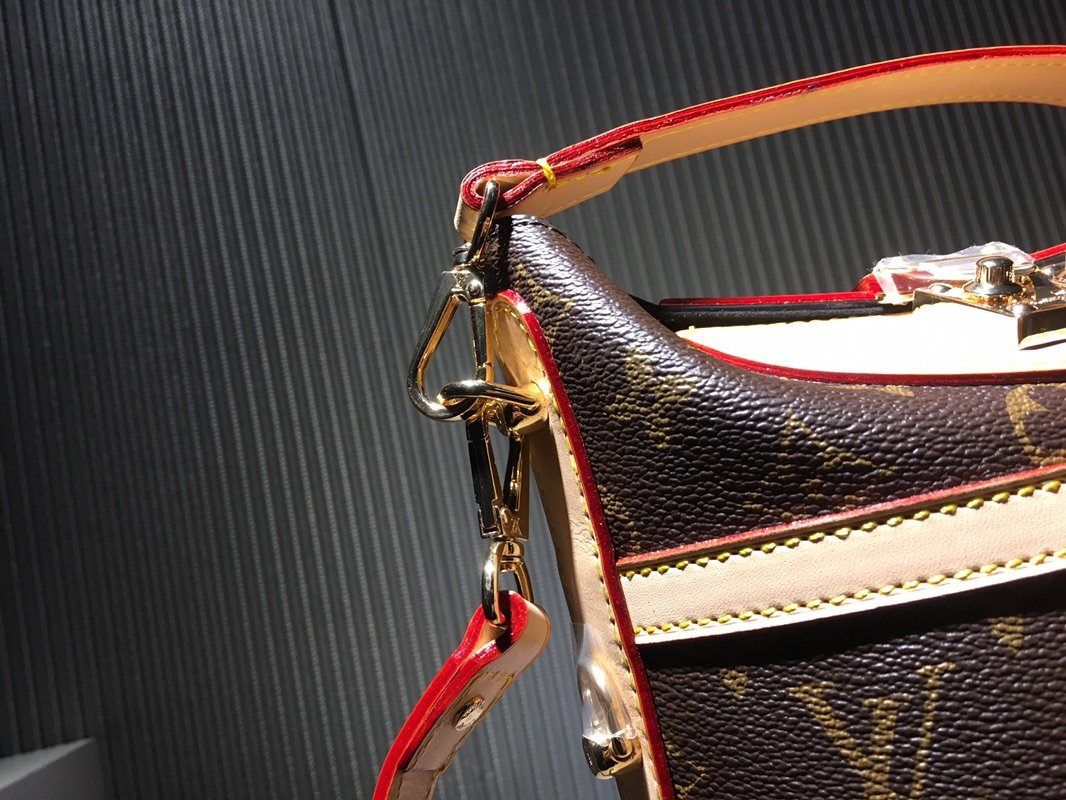 Elite Carryalls