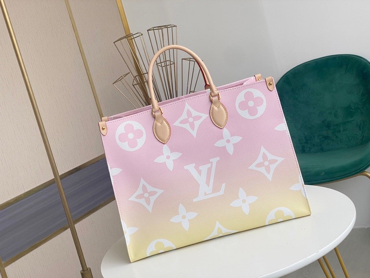Louis Vuitton OnTheGo GM Monogram Giant Canvas Light Pink For Women,  Tote Bags 16.1in/41cm Louis Vuitton M57641