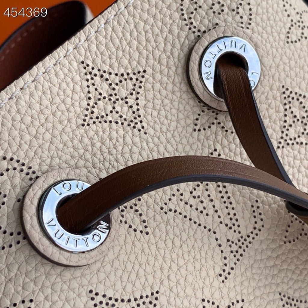 Louis Vuitton Muria Bucket Monogram Motif Beige For Women,  Shoulder Bags 9.8in/25cm Louis Vuitton M55801