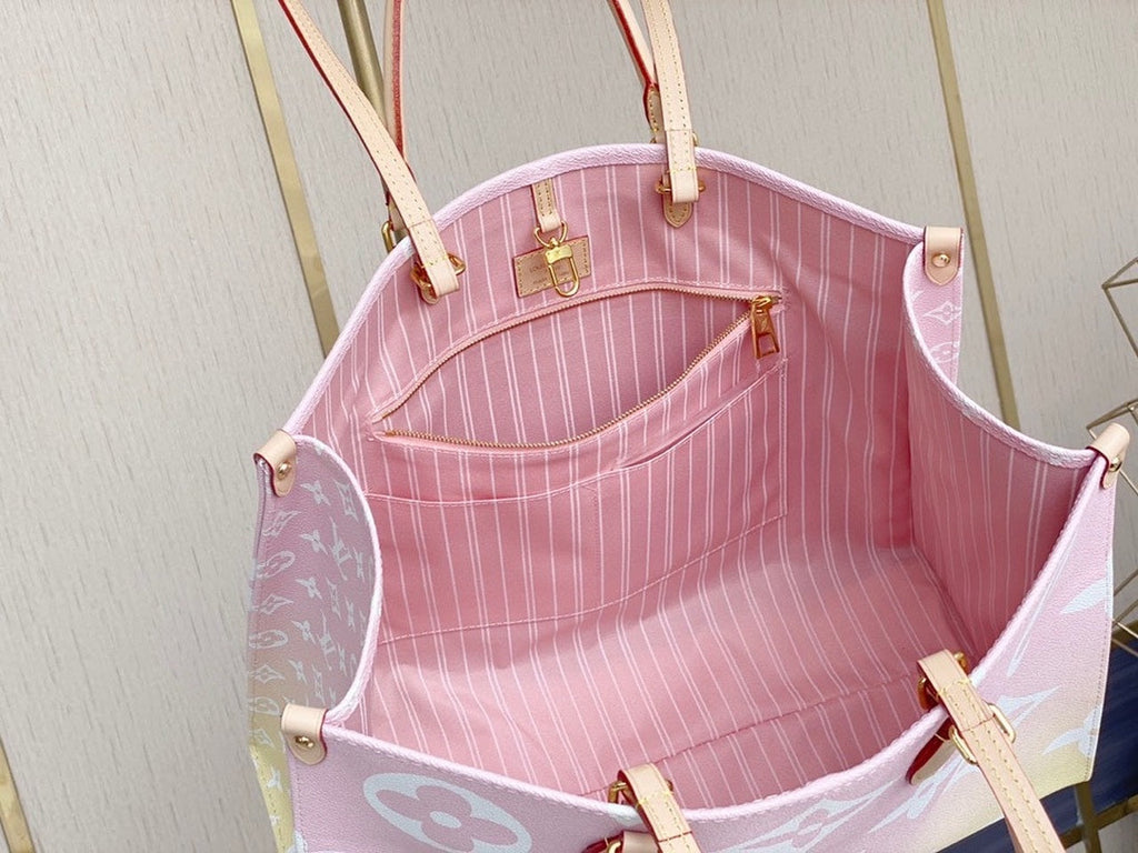Louis Vuitton OnTheGo GM Monogram Giant Canvas Light Pink For Women,  Tote Bags 16.1in/41cm Louis Vuitton M57641