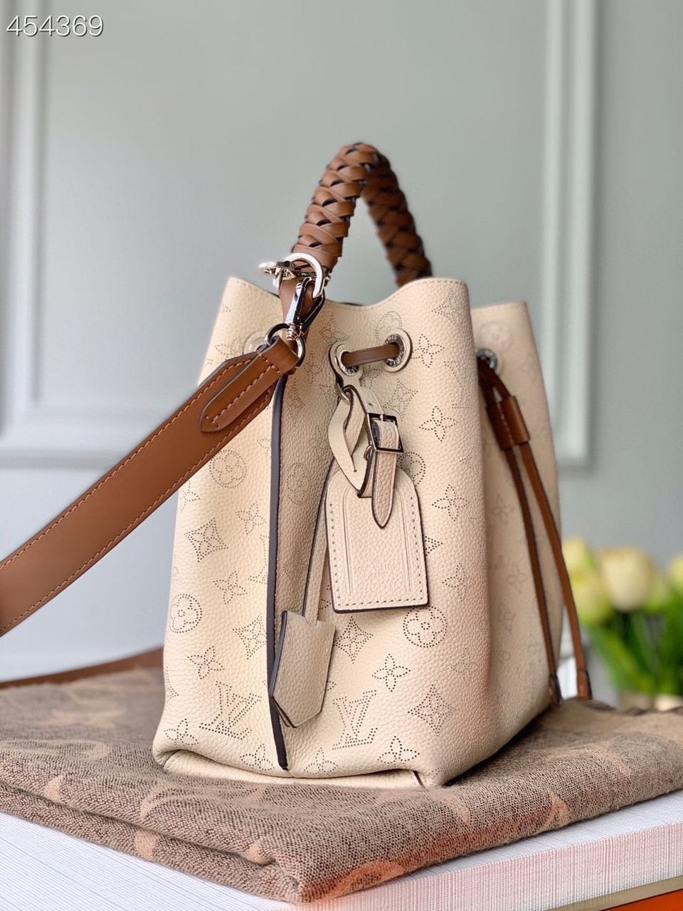 Louis Vuitton Muria Bucket Monogram Motif Beige For Women,  Shoulder Bags 9.8in/25cm Louis Vuitton M55801