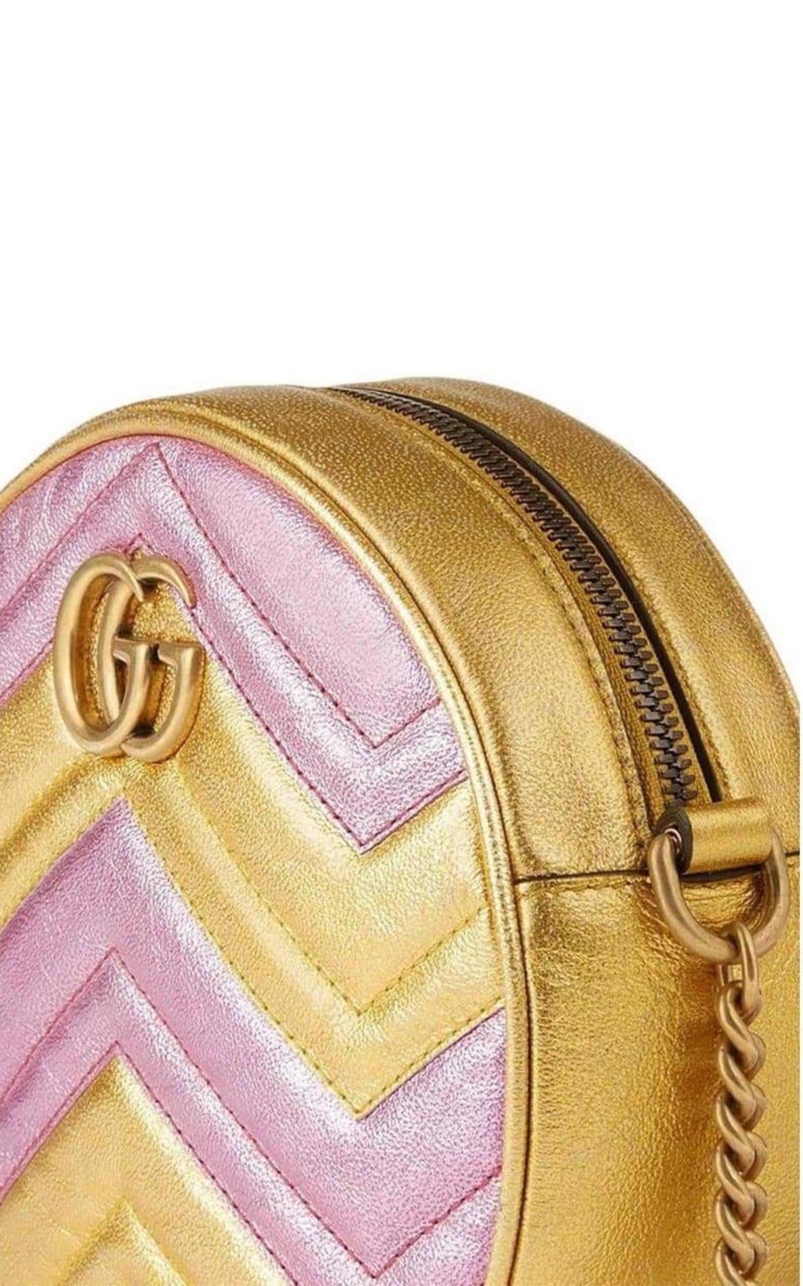 GG Marmont Round Shoulder Bag