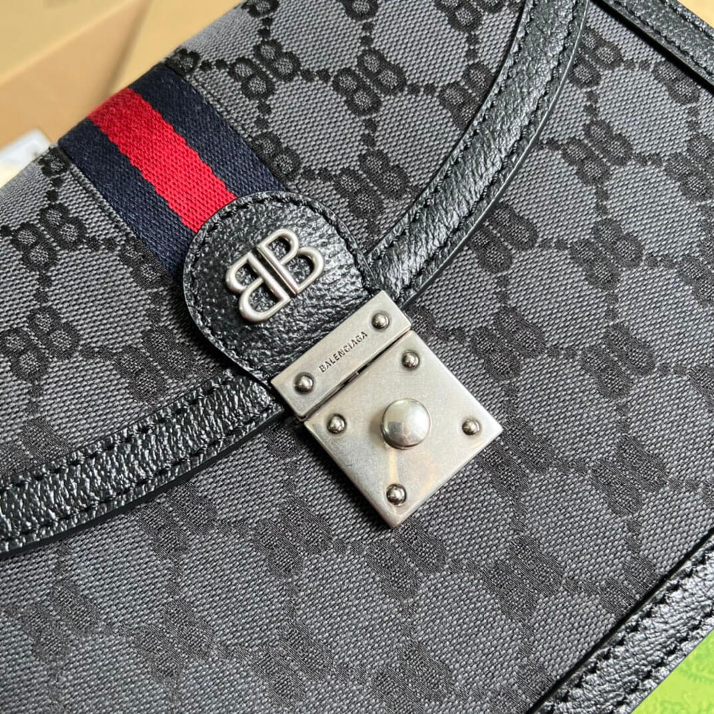 Gucci silver BB shoulder crossbody bag black Co branded style 680119