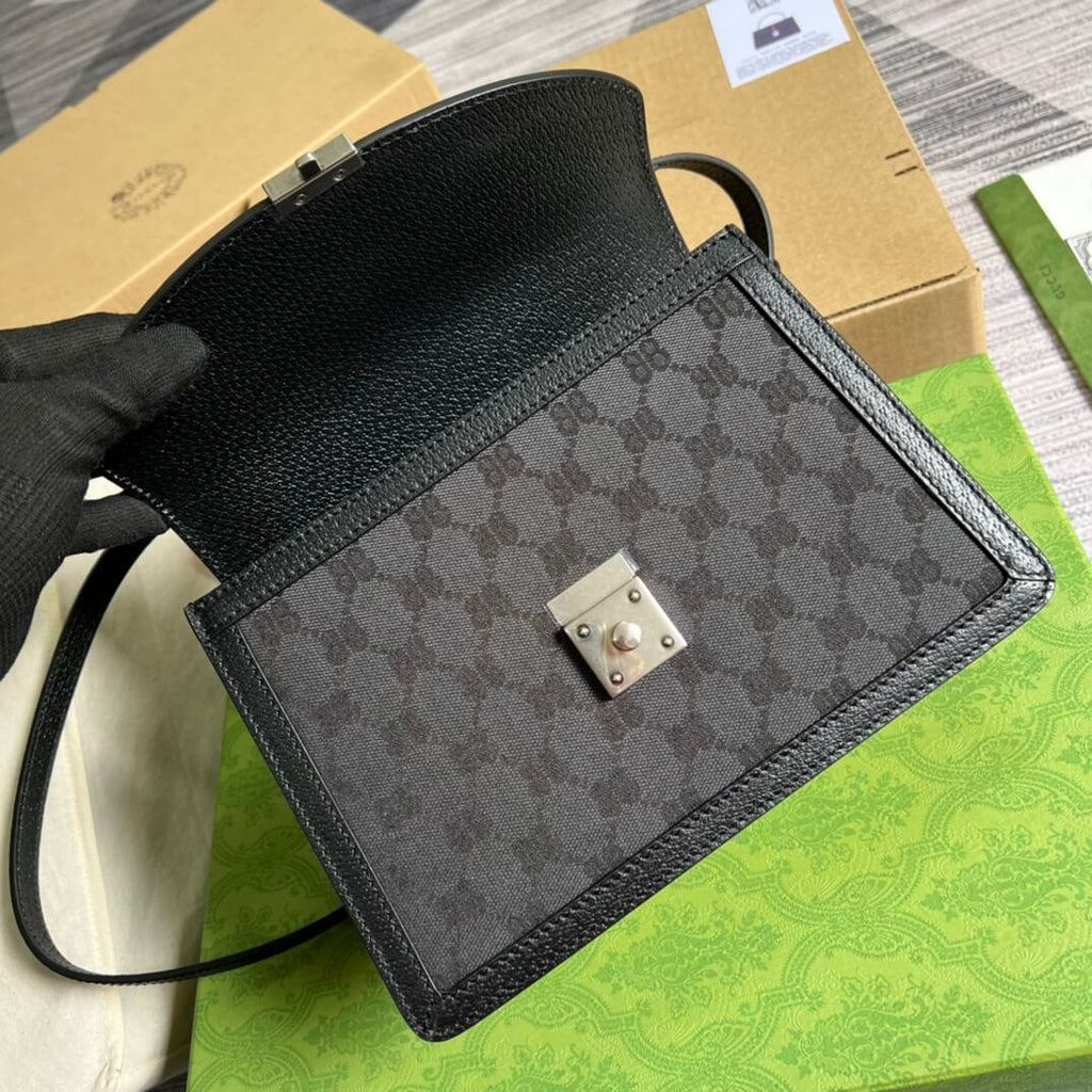 Gucci silver BB shoulder crossbody bag black Co branded style 680119
