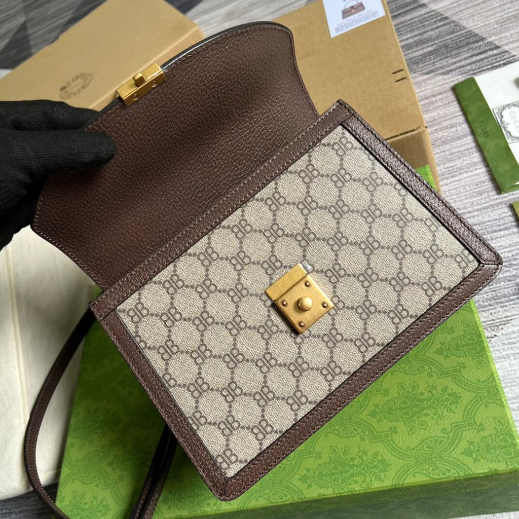 Gucci gold BB shoulder crossbody bag brown Co branded style 680119