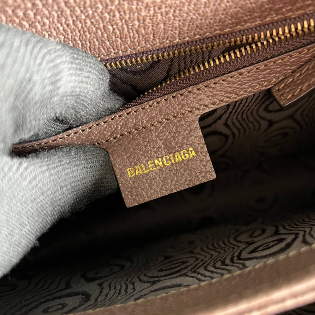 Gucci gold BB shoulder crossbody bag brown Co branded style 680119