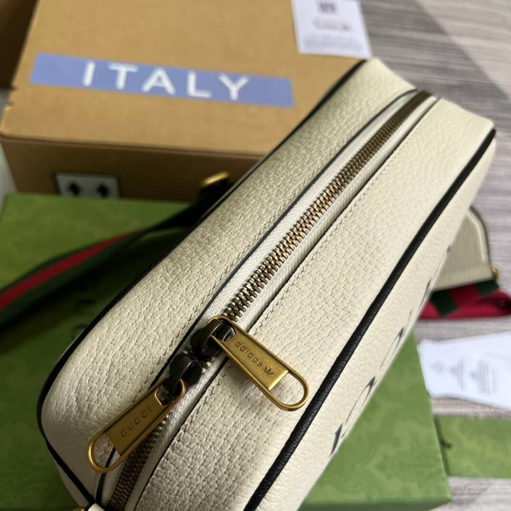 Gucci 702427 cross body bags shoulder bag Leather dirty white