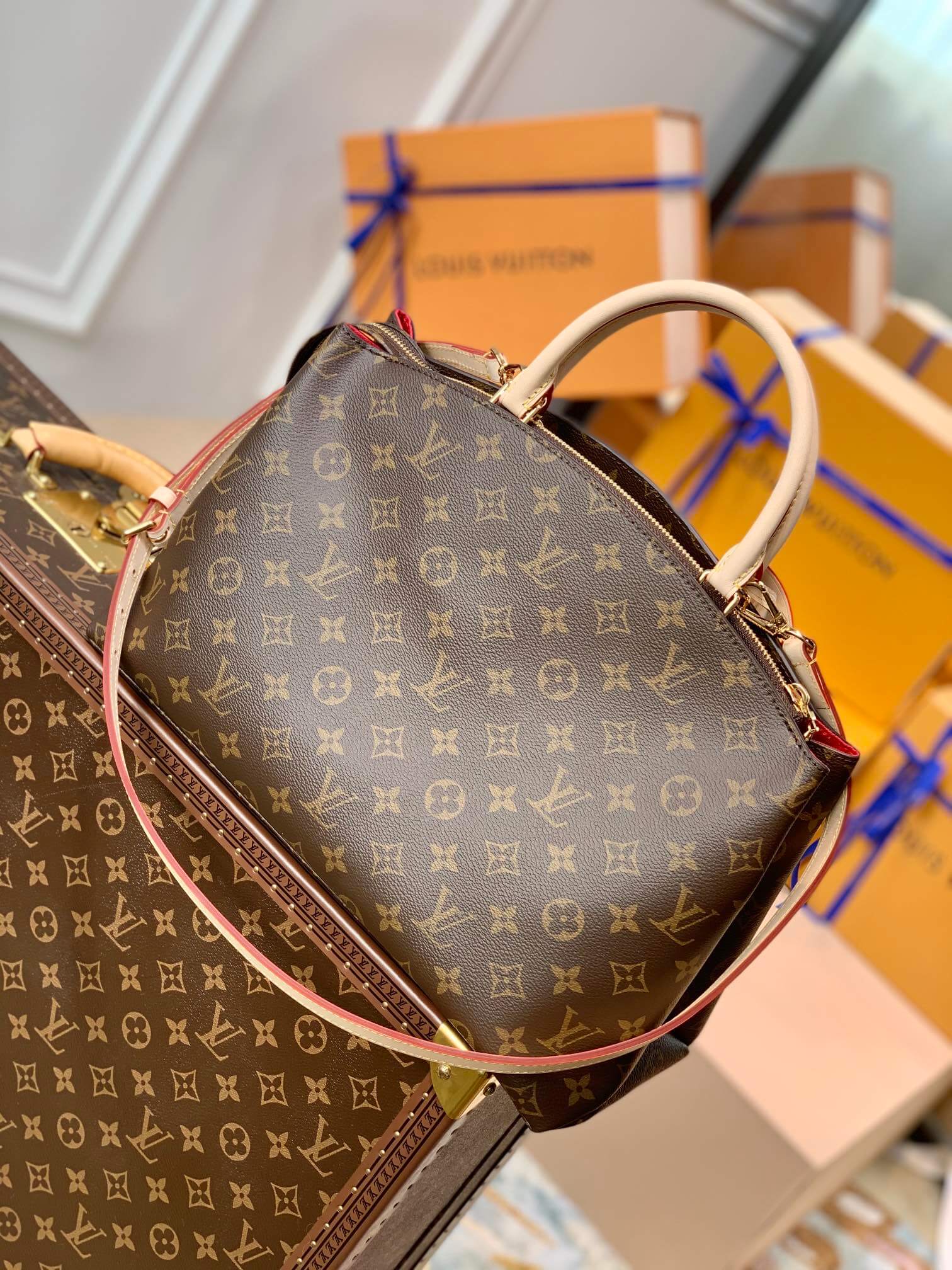 M45898 GRAND PALAIS MONOGRAM BROWN