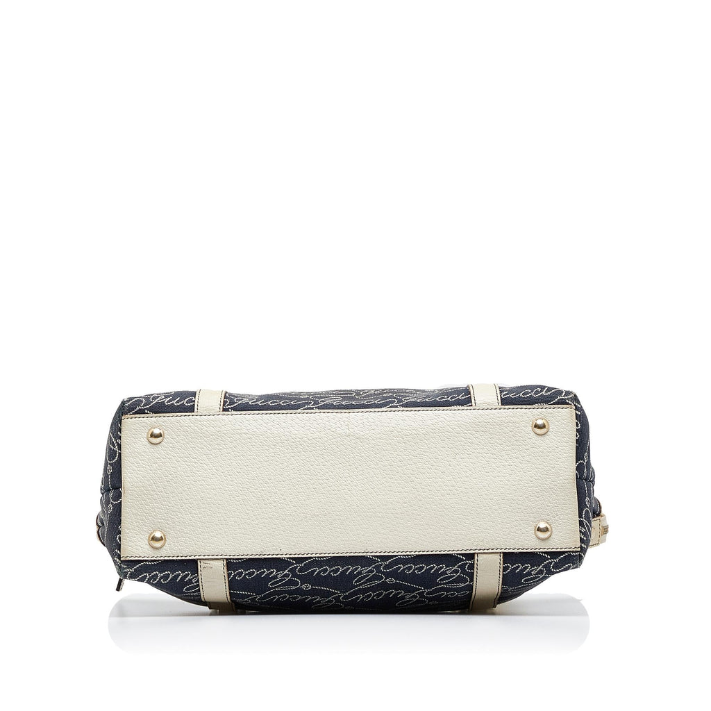 Gucci Abbey D- Ring Shoulder Bag (SHG-h32Te3)