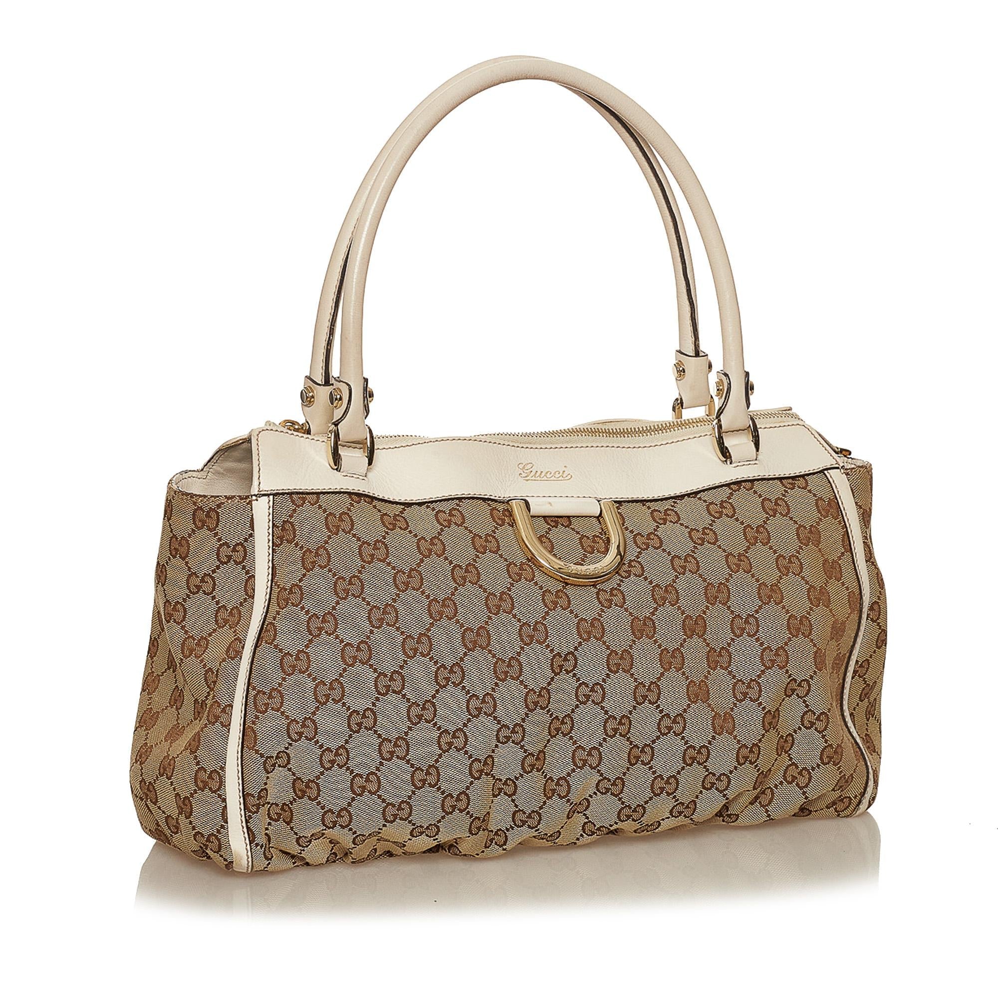 Gucci Abbey Gucci Canvas Shoulder Bag (SHG-29543)