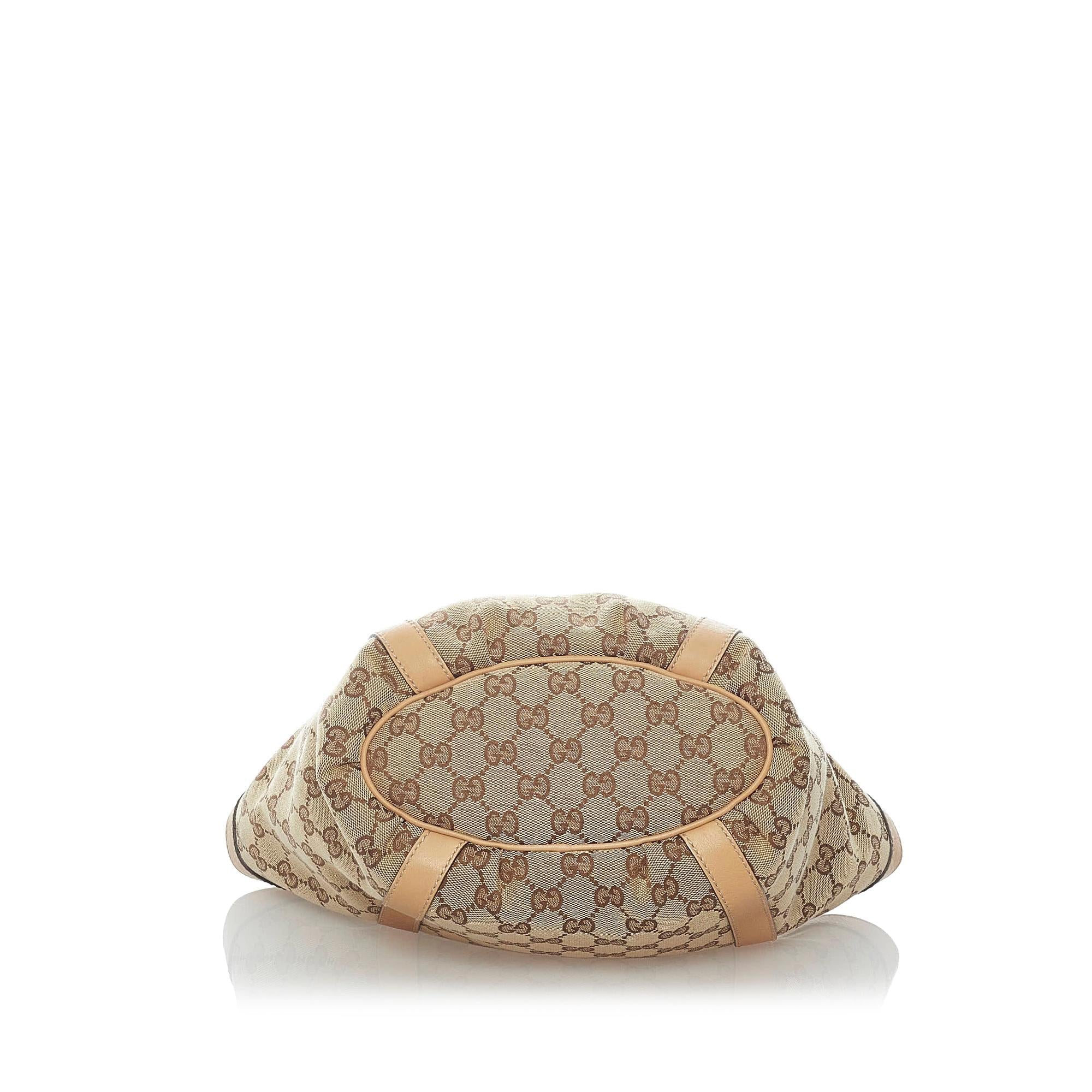 Gucci Abbey Gucci Canvas Shoulder Bag (SHG-30979)