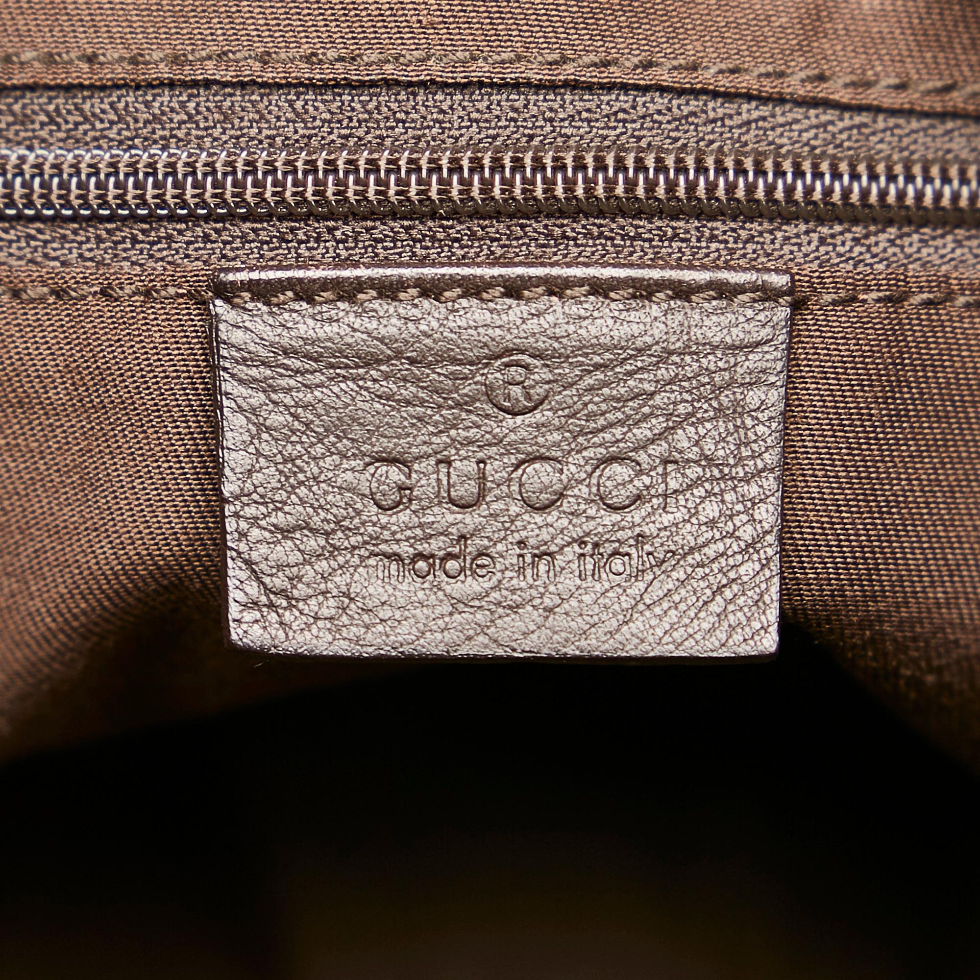 Gucci Abbey GG Canvas Shoulder Bag (SHG-35422)