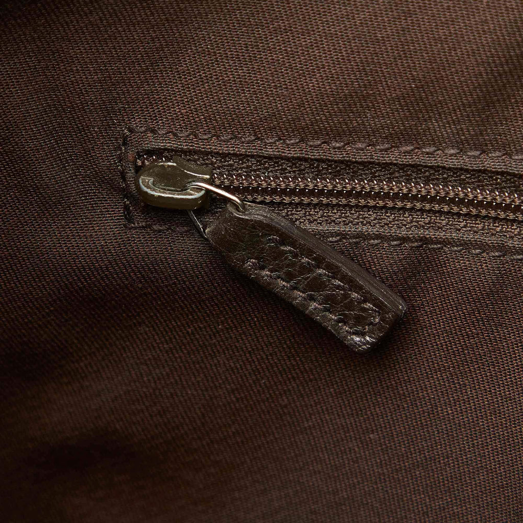 Gucci Abbey Leather Shoulder Bag (SHG-37759)