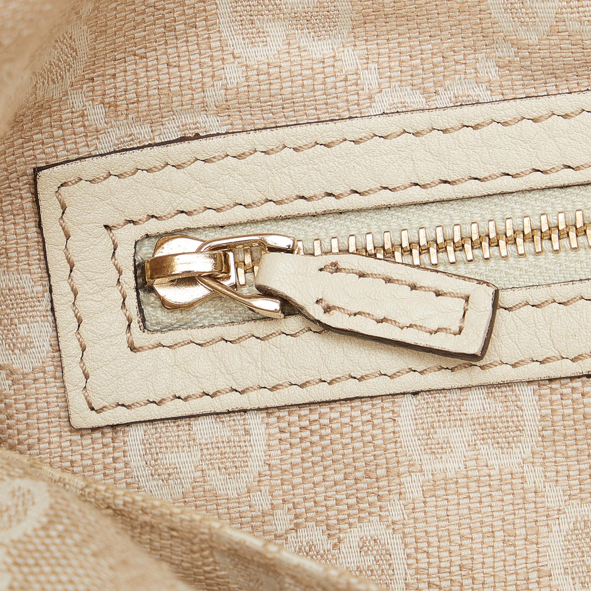 Gucci Bamboo Diana Satchel (SHG-kEnJle)