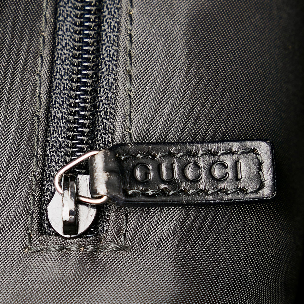 Gucci Bamboo Nylon Satchel (SHG-TotpRg)
