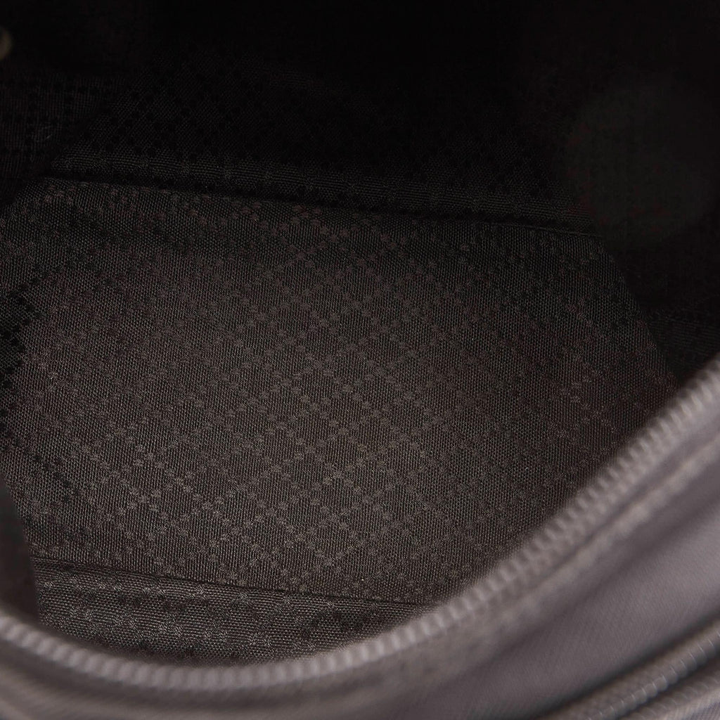 Gucci Bamboo Nylon Shoulder Bag (SHG-4hnVDO)