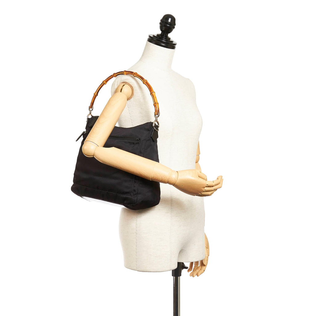 Gucci Bamboo Nylon Shoulder Bag (SHG-4hnVDO)