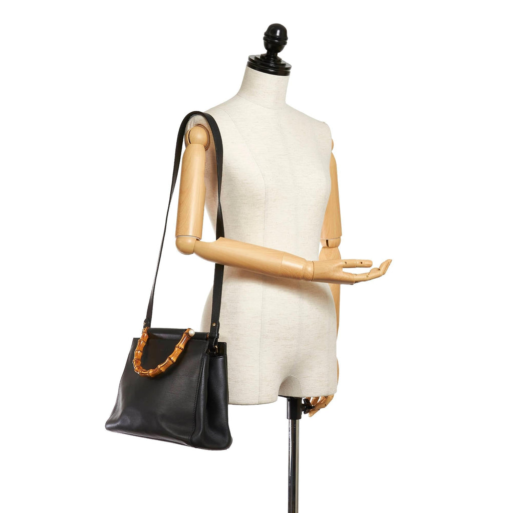 Gucci Bamboo Nymphaea Leather Satchel (SHG-37325)
