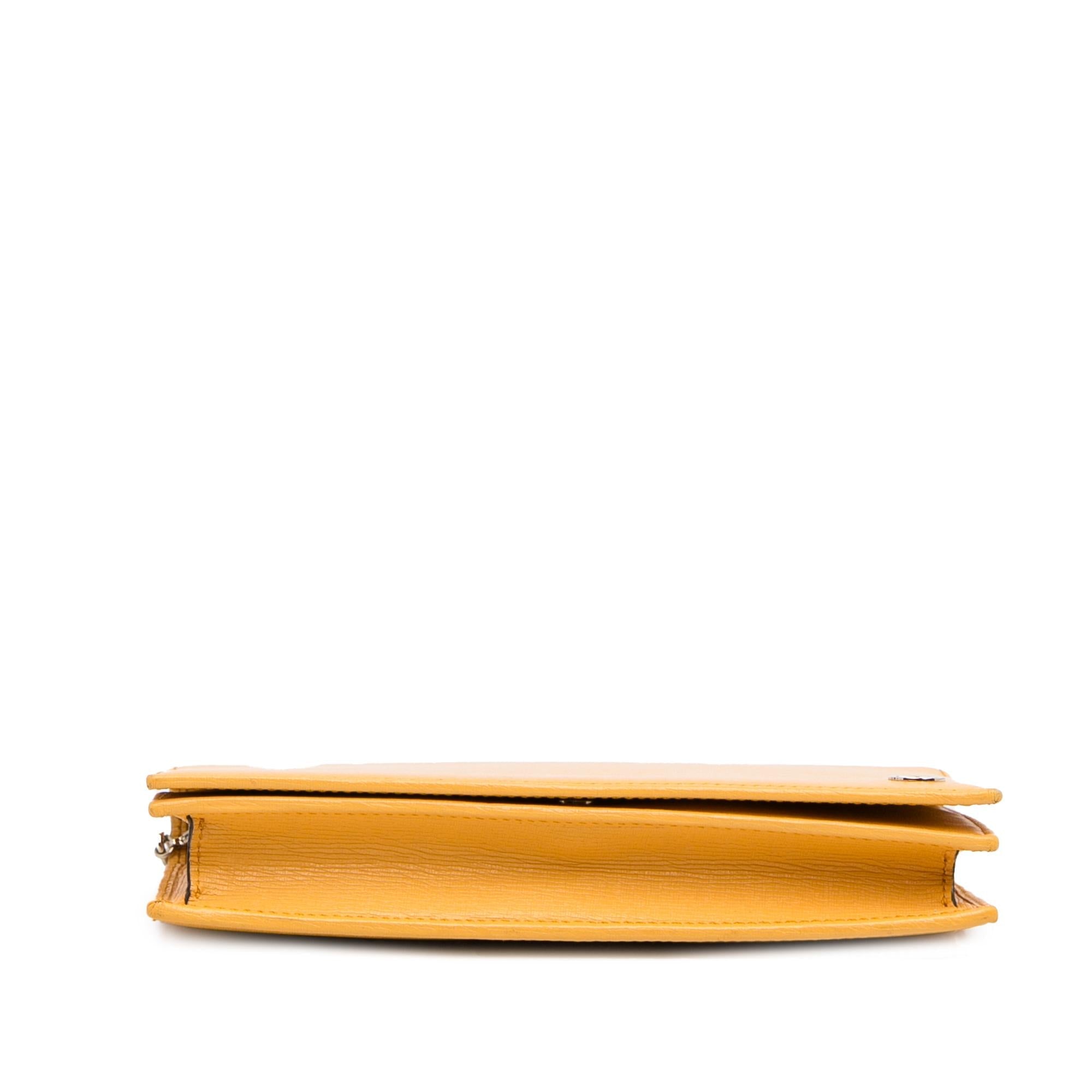 Gucci Betty Leather Wallet On Chain (SHG-MD9ycM)