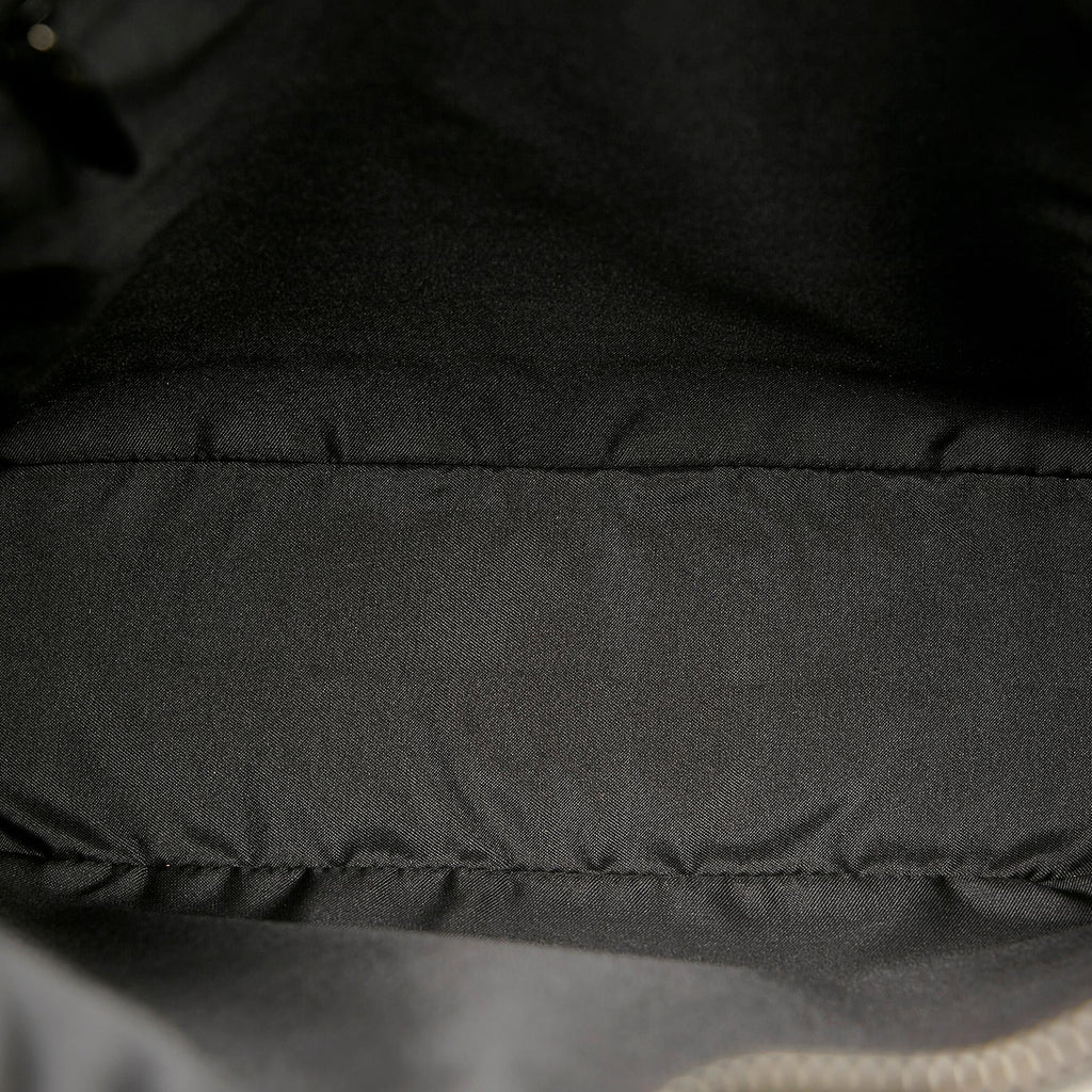 Gucci Calf Leather Shoulder Bag (SHG-35960)