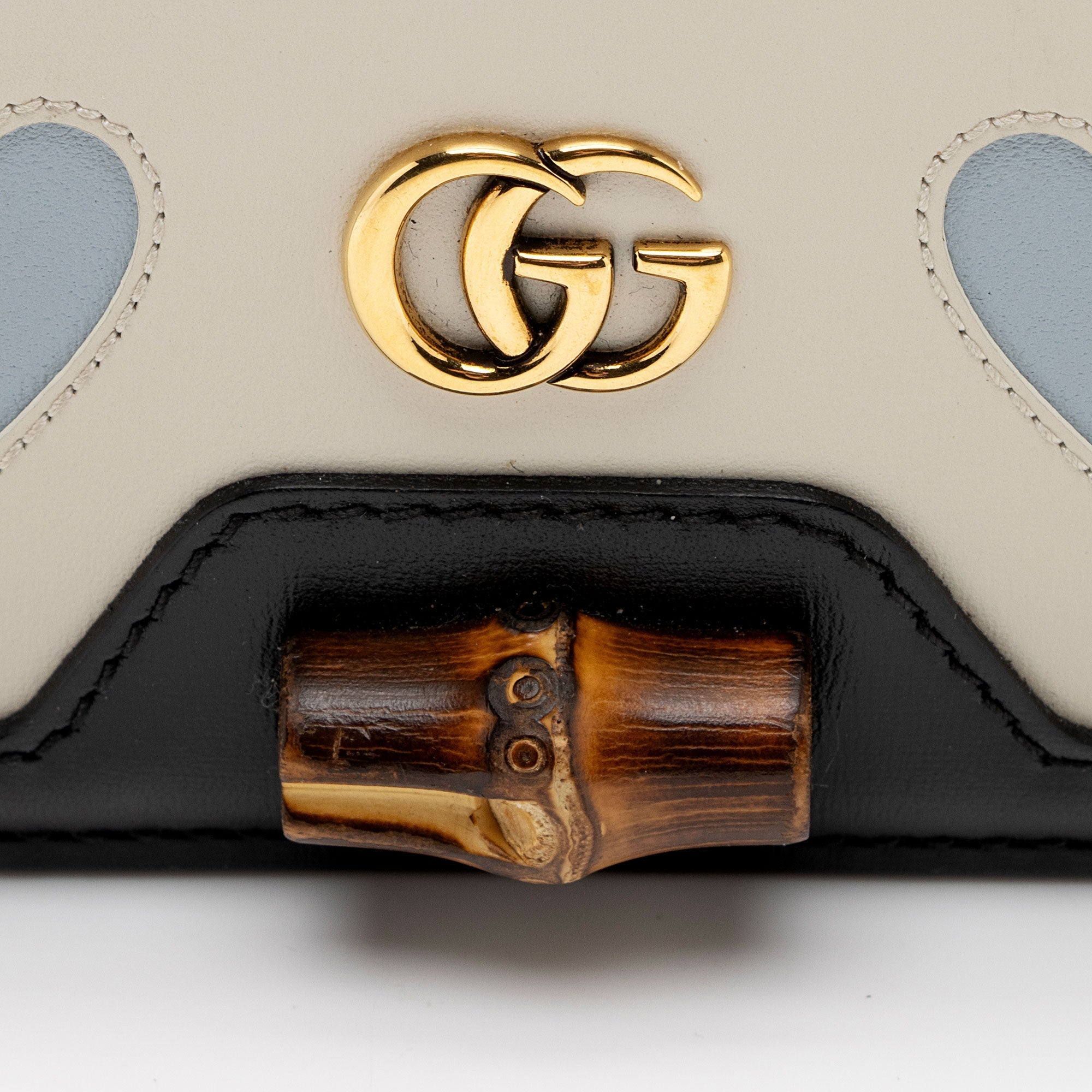 Gucci Calfskin Lovelight Diana Mini Chain Crossbody Bag (SHF-xwLh4x)