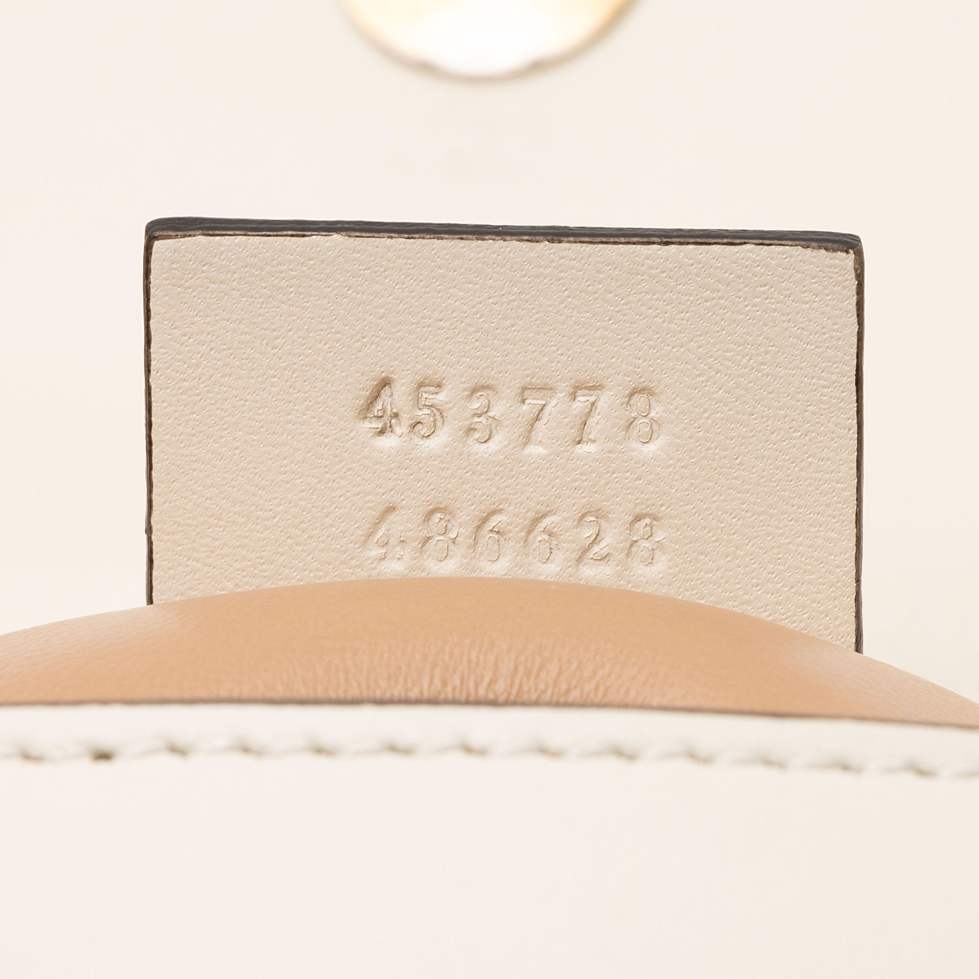 Gucci Calfskin Pearl Bee Broadway Mini Shoulder Bag (SHF-vh1WnC)