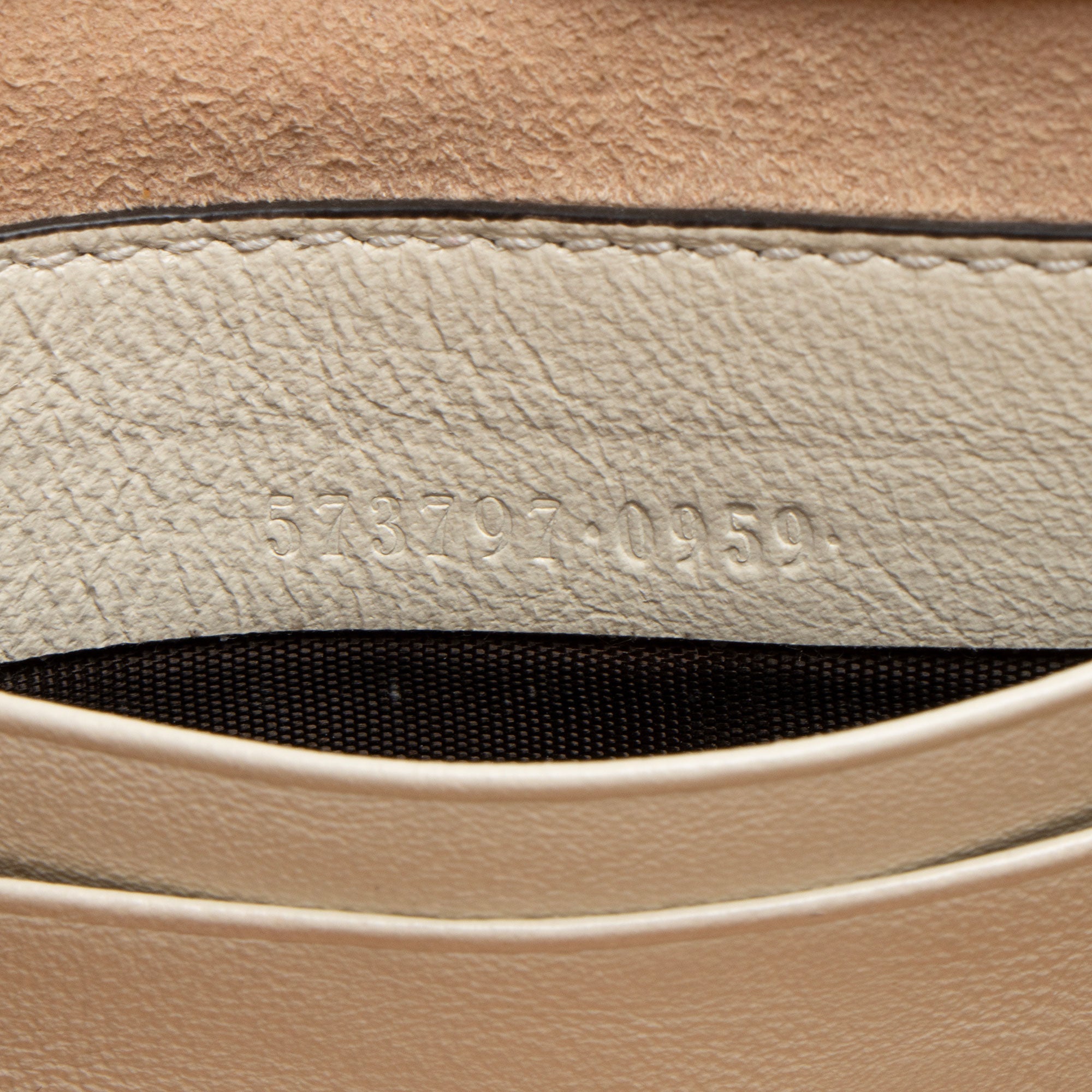 Gucci Calfskin Rajah Mini Flap Bag (SHF-ofd1Mc)