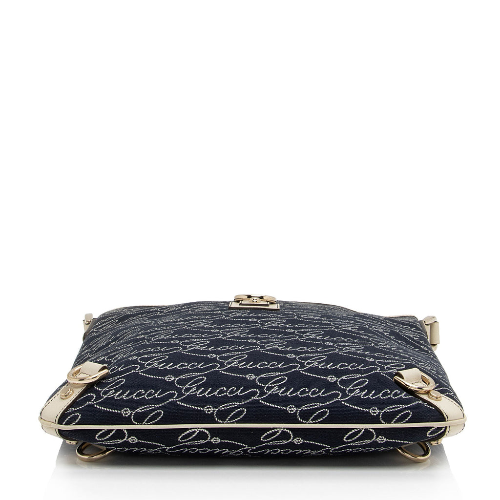 Gucci Canvas Lasso Script Abbey Messenger (SHF-coBFi9)