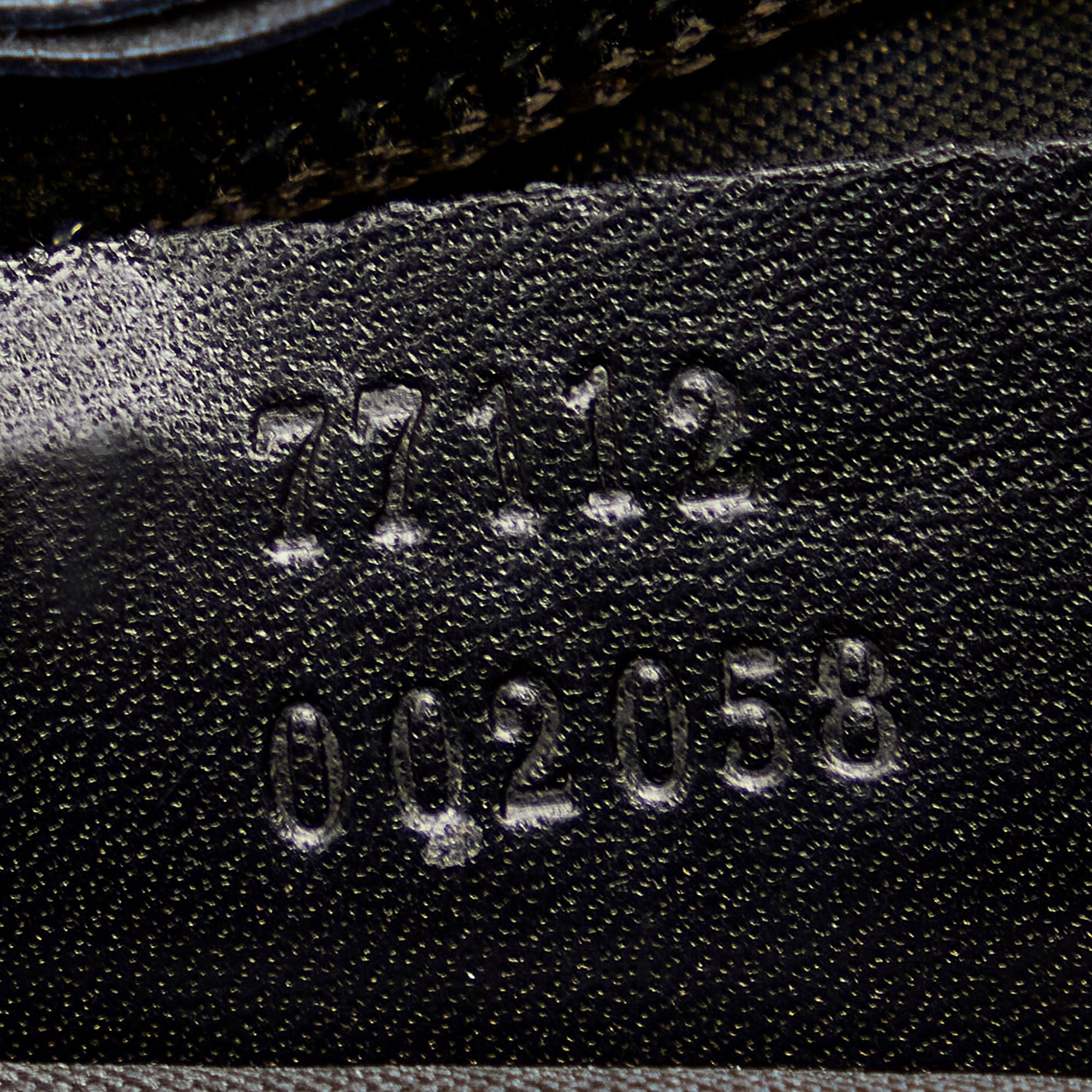 Gucci Canvas Shoulder Bag (SHG-31874)
