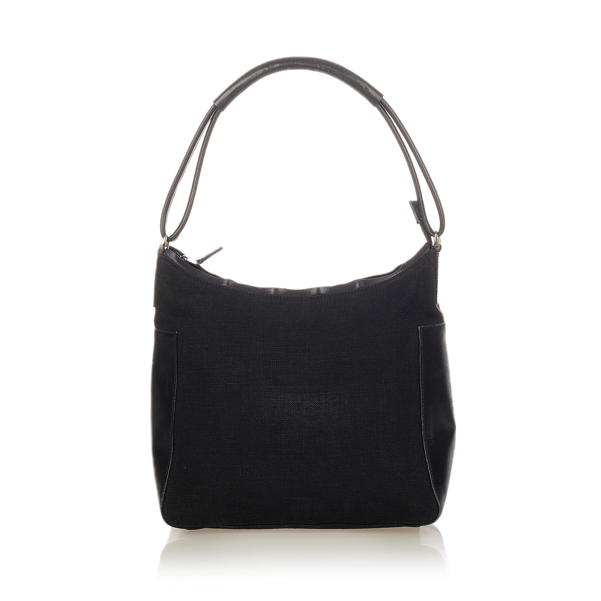Gucci Canvas Shoulder Bag (SHG-31874)