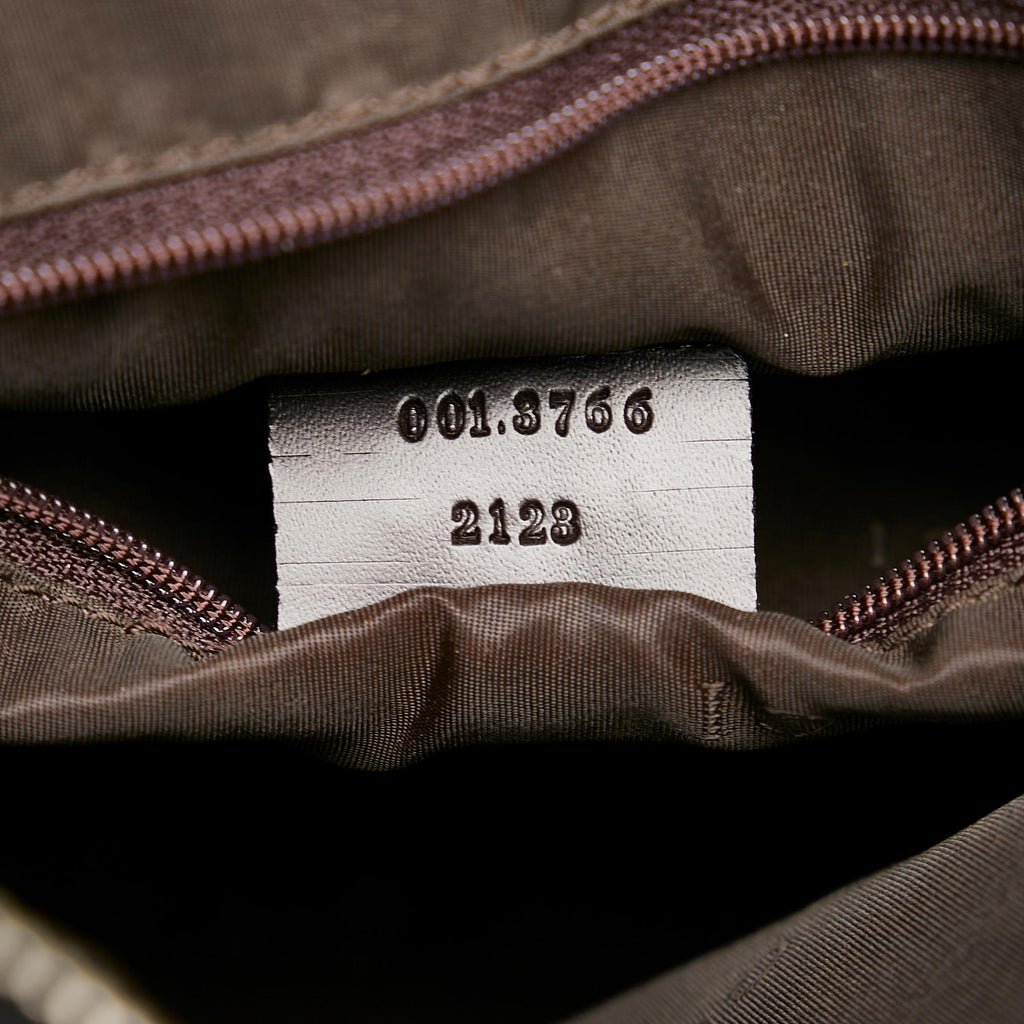Gucci Canvas Shoulder Bag (SHG-32444)