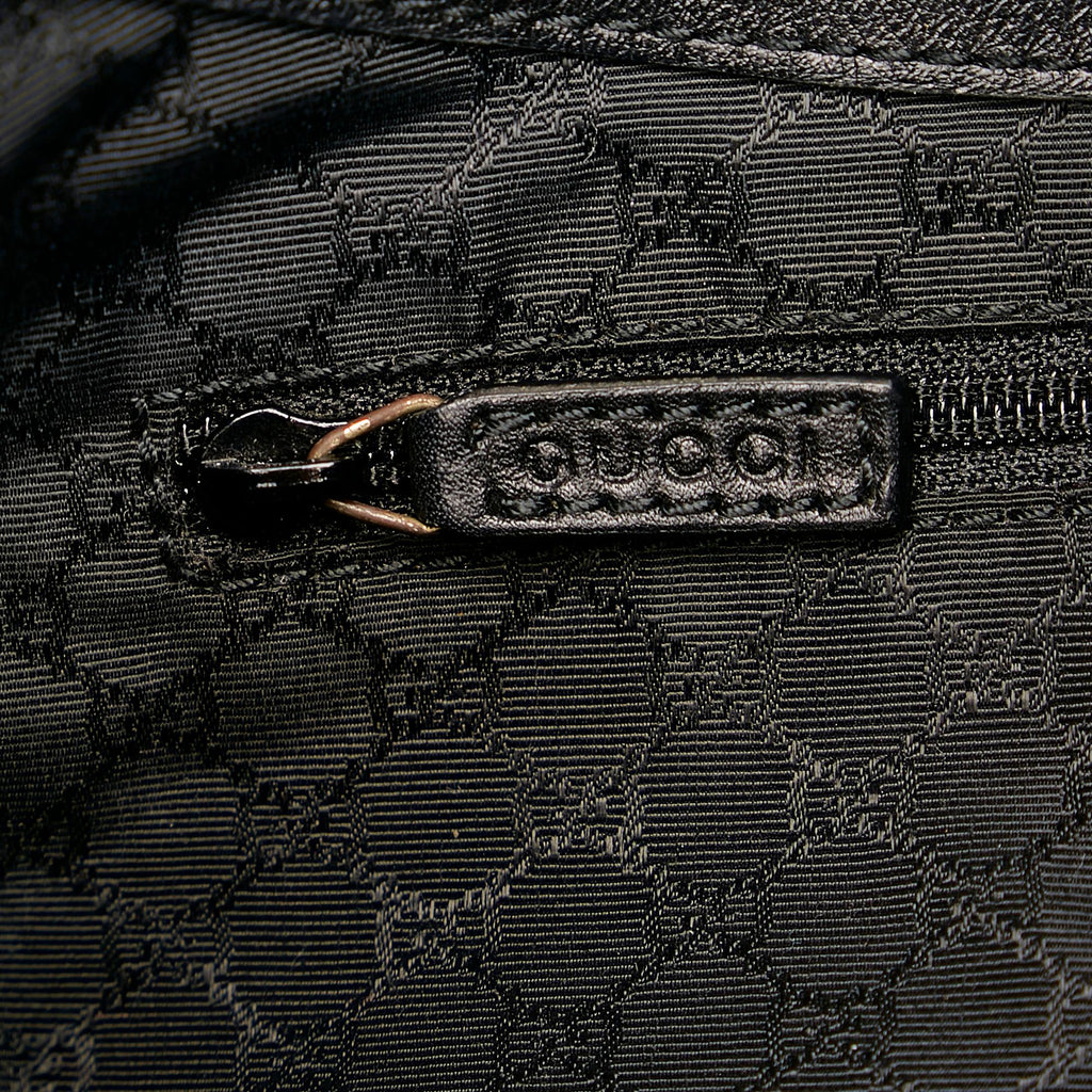 Gucci Canvas Shoulder Bag (SHG-35818)