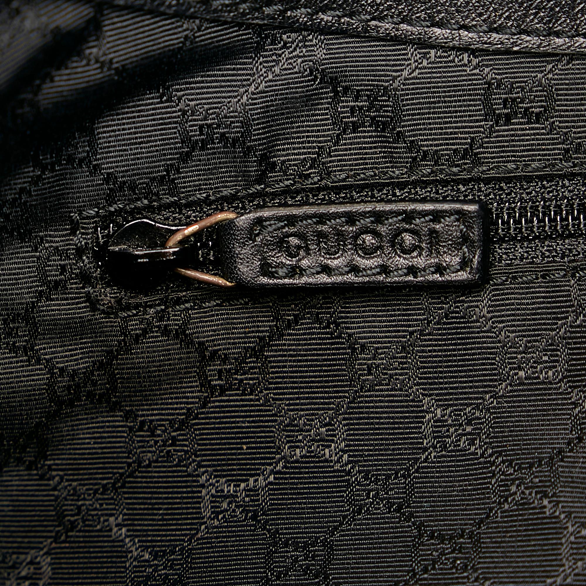 Gucci Canvas Shoulder Bag (SHG-35818)