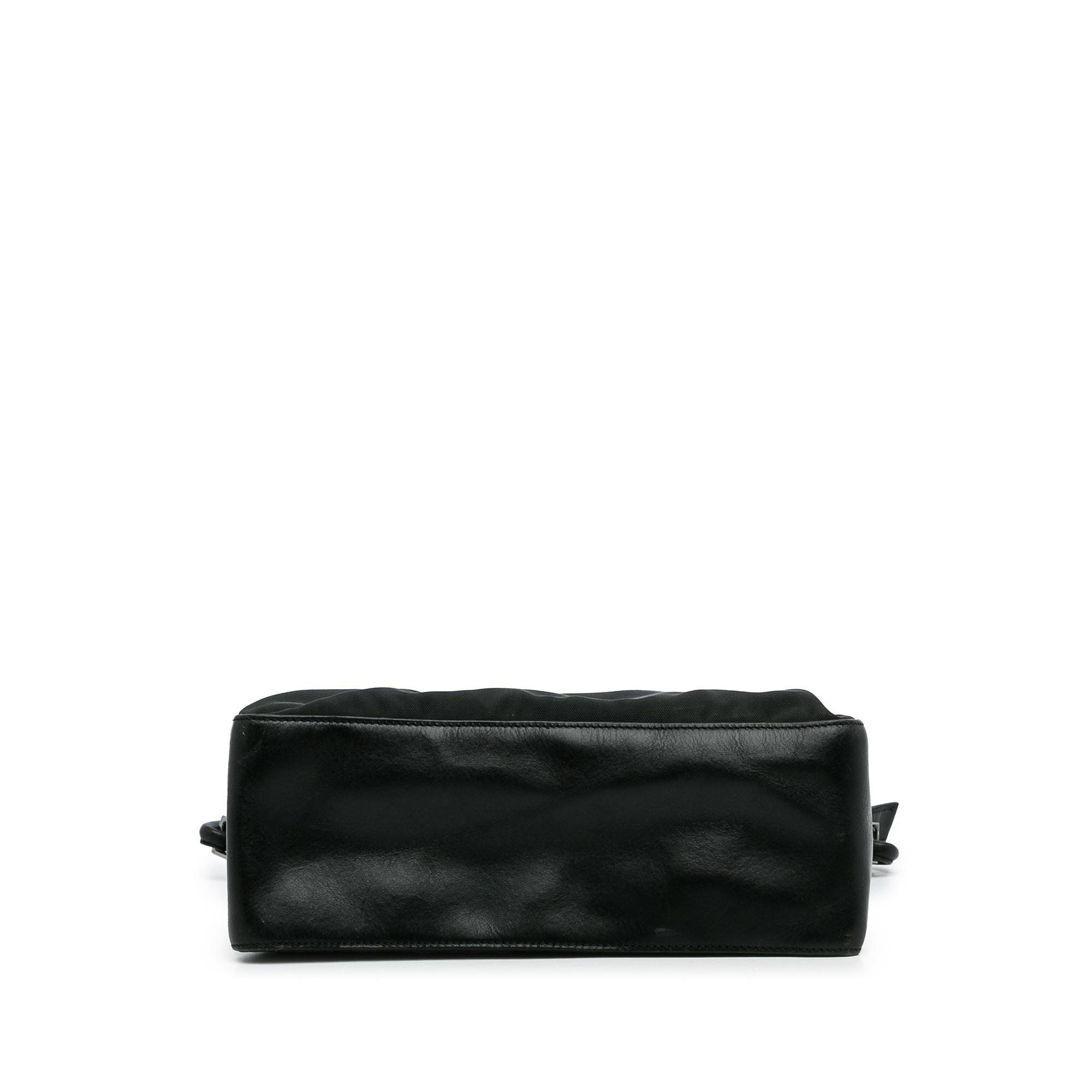 Gucci Canvas Shoulder Bag (SHG-OqOltA)