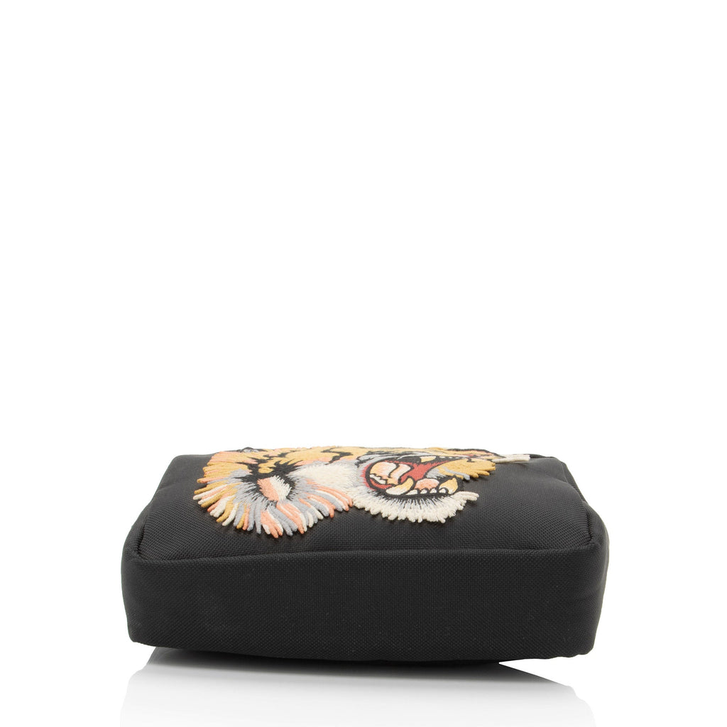 Gucci Canvas Tiger Embroidered Web MessLBger