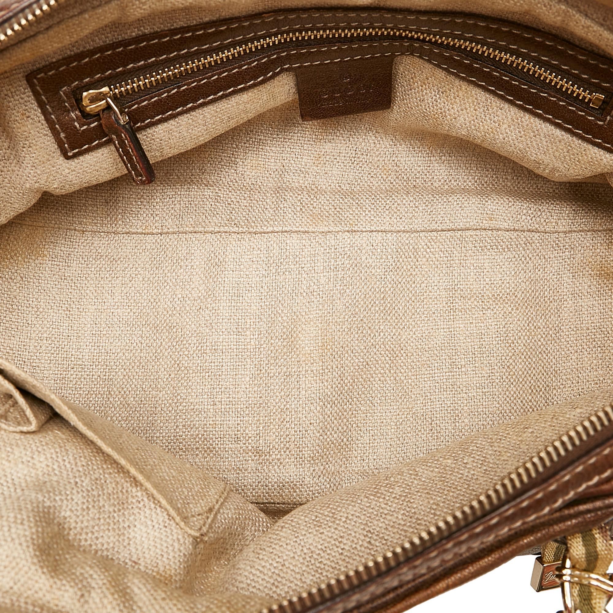 Gucci Capri Leather Shoulder Bag (SHG-31254)