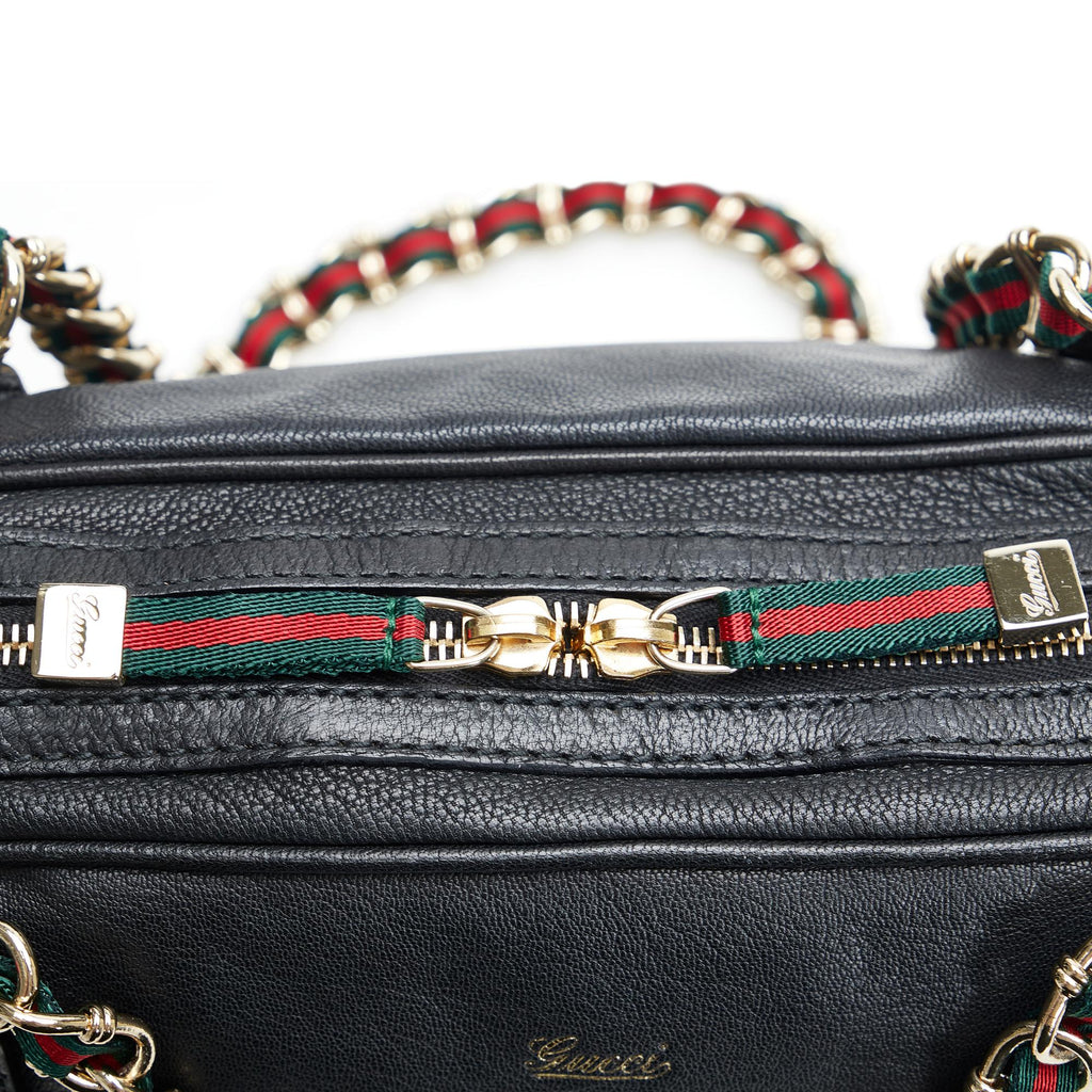 Gucci Capri Shoulder Bag (SHG-HUZUBO)