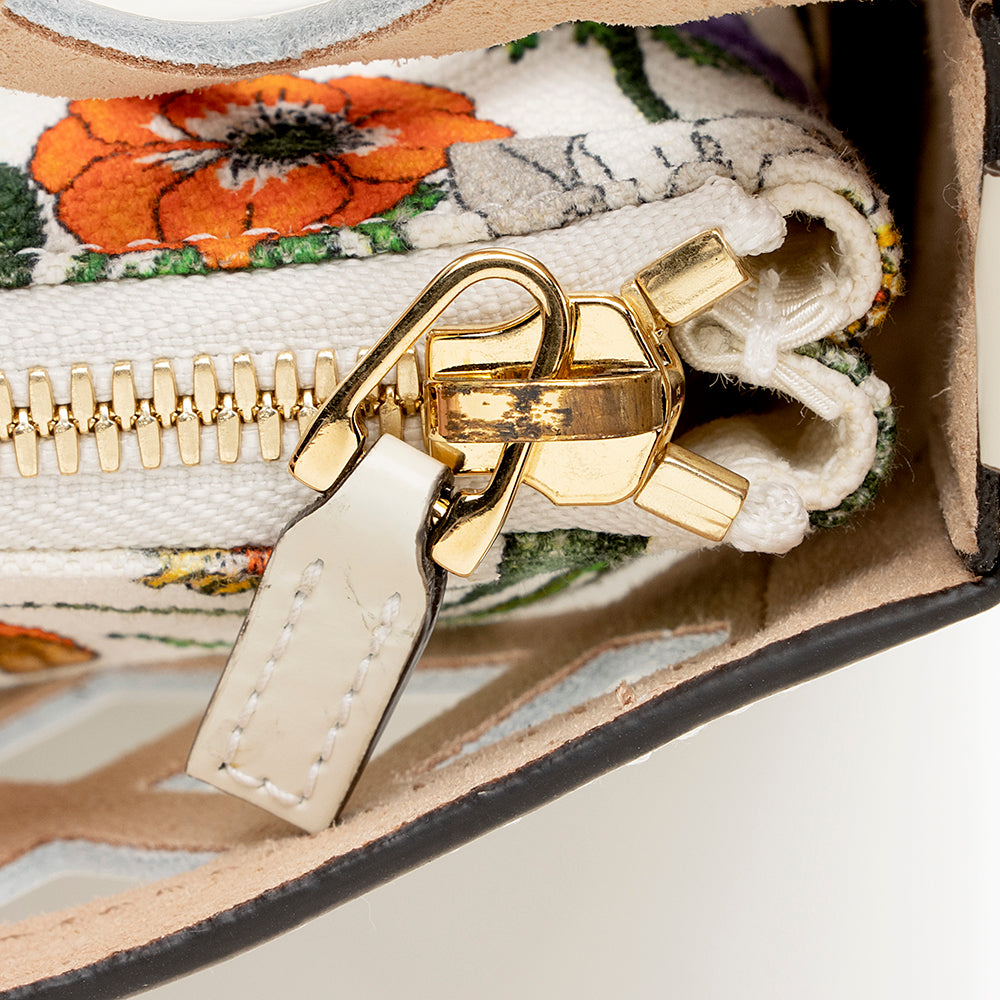 Gucci Cutout Leather Floral Shoulder Bag (SHF-16545)