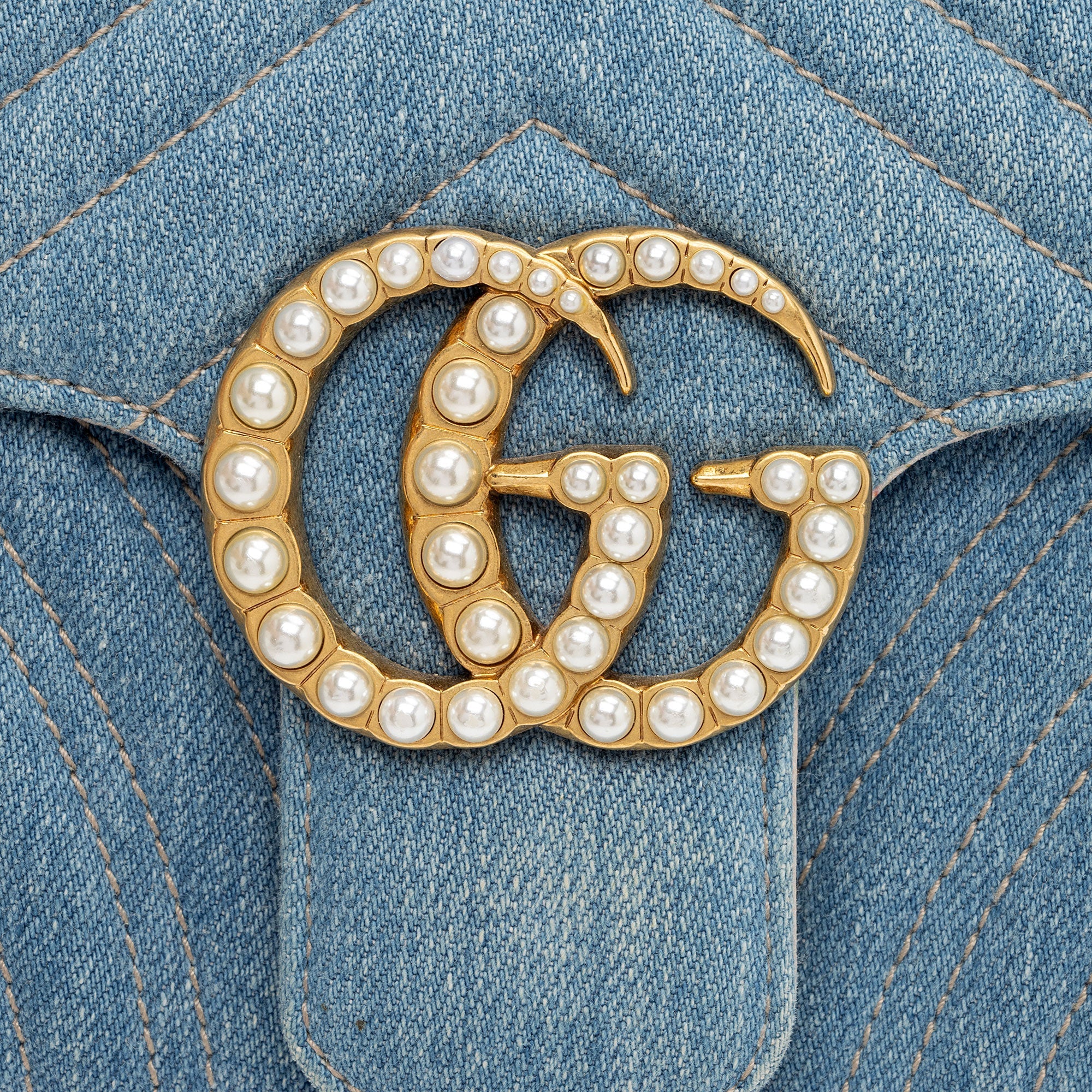 Gucci Denim Matelasse Pearl GG Marmont Small Flap Bag (SHF-JQgdk7)