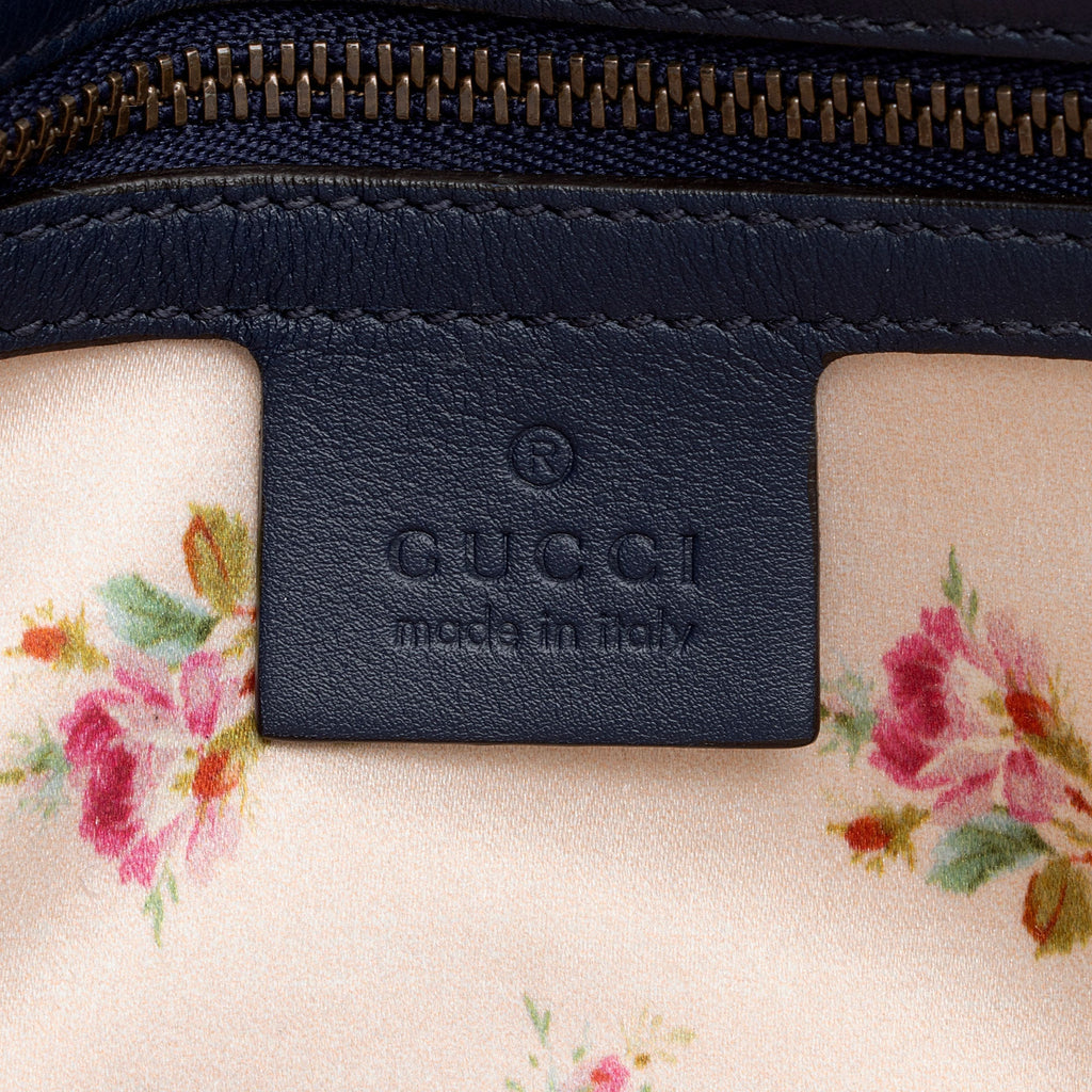 Gucci Denim Matelasse Pearl GG Marmont Small Flap Bag (SHF-JQgdk7)